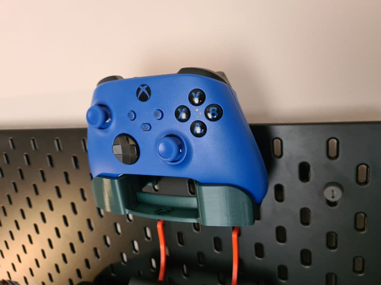 SKADIS - Xbox One Controller Holder