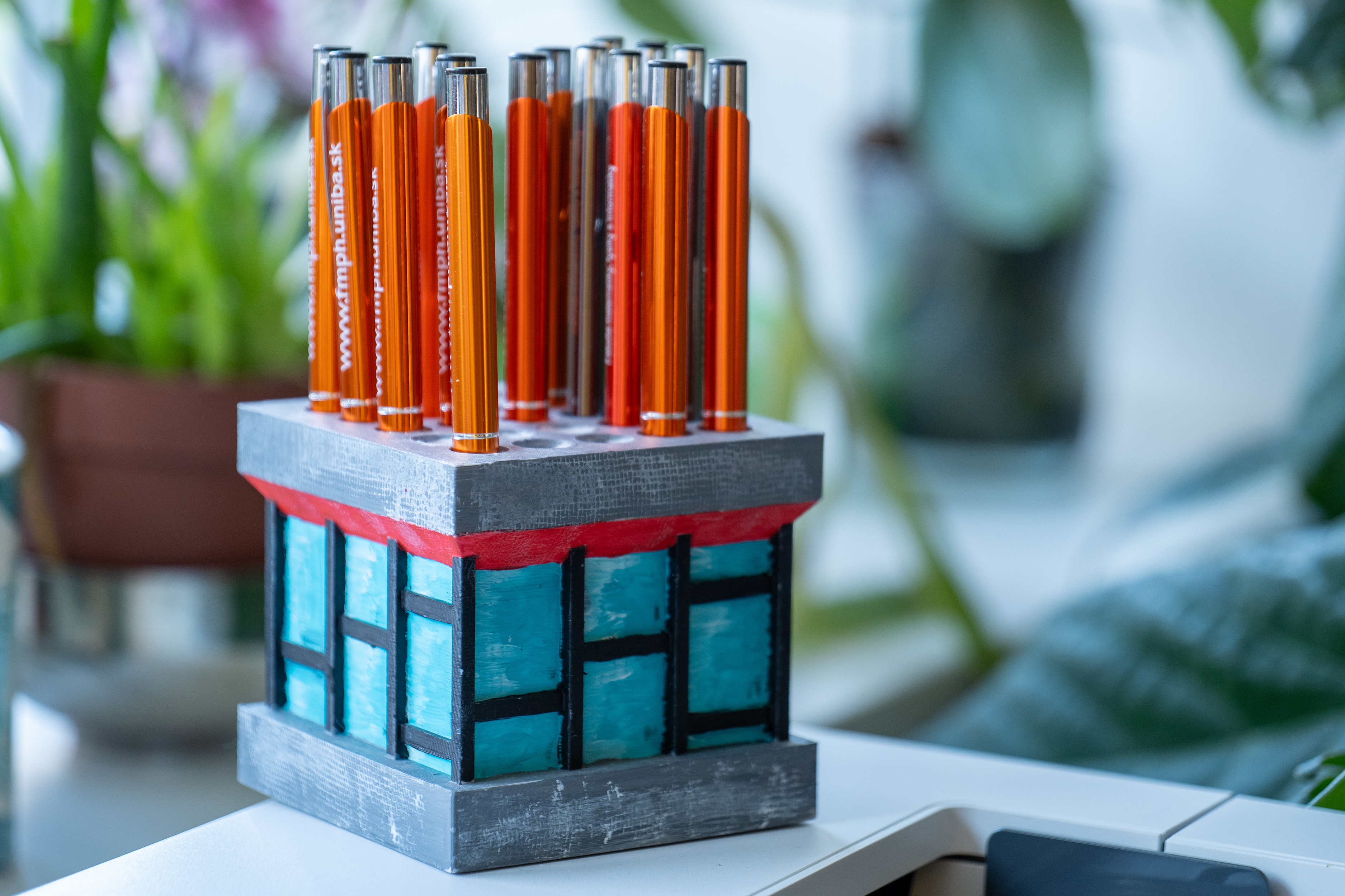 Pen holder 25x | Stojan na pera | FMFI UK