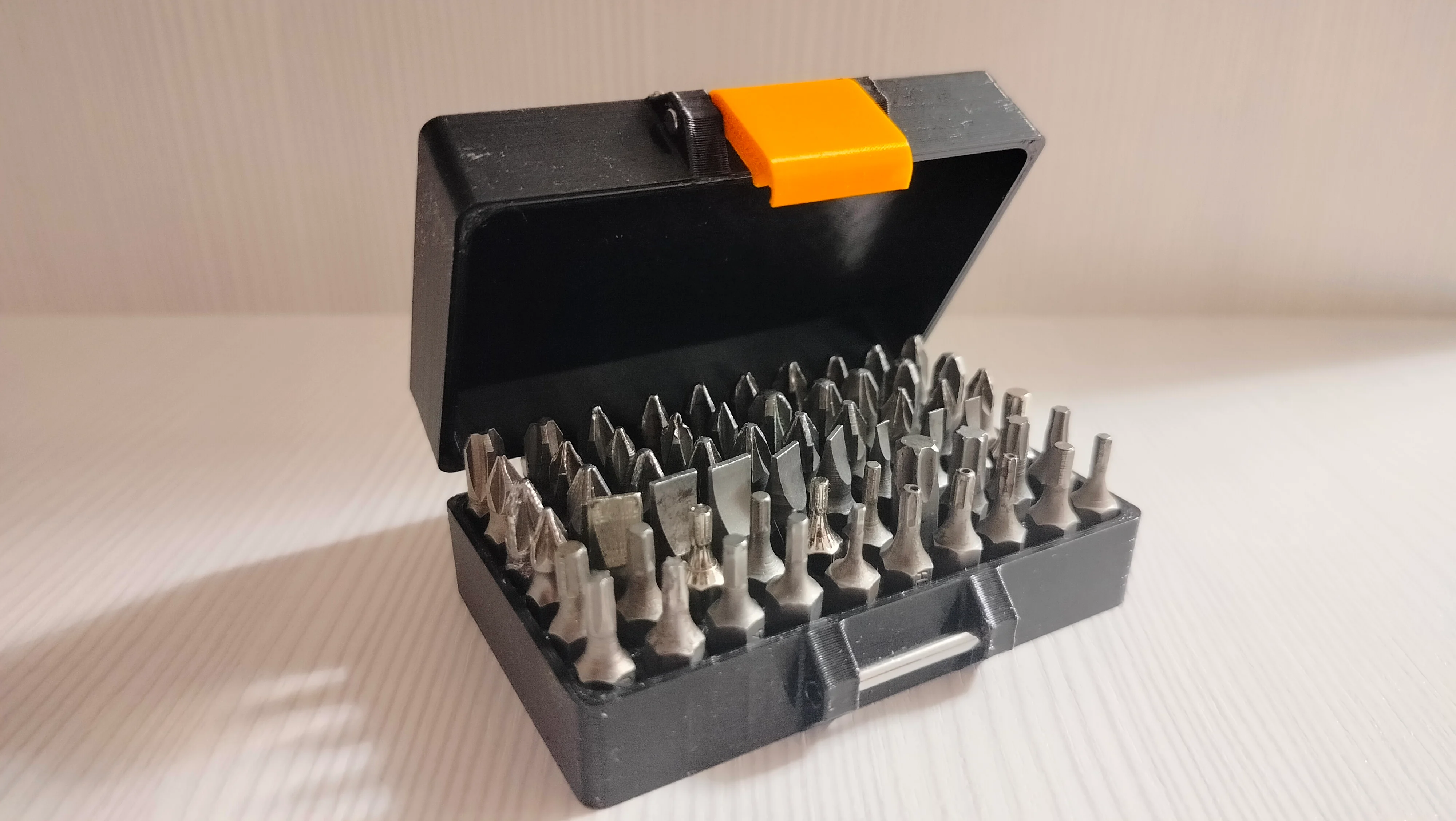 Screw bit case