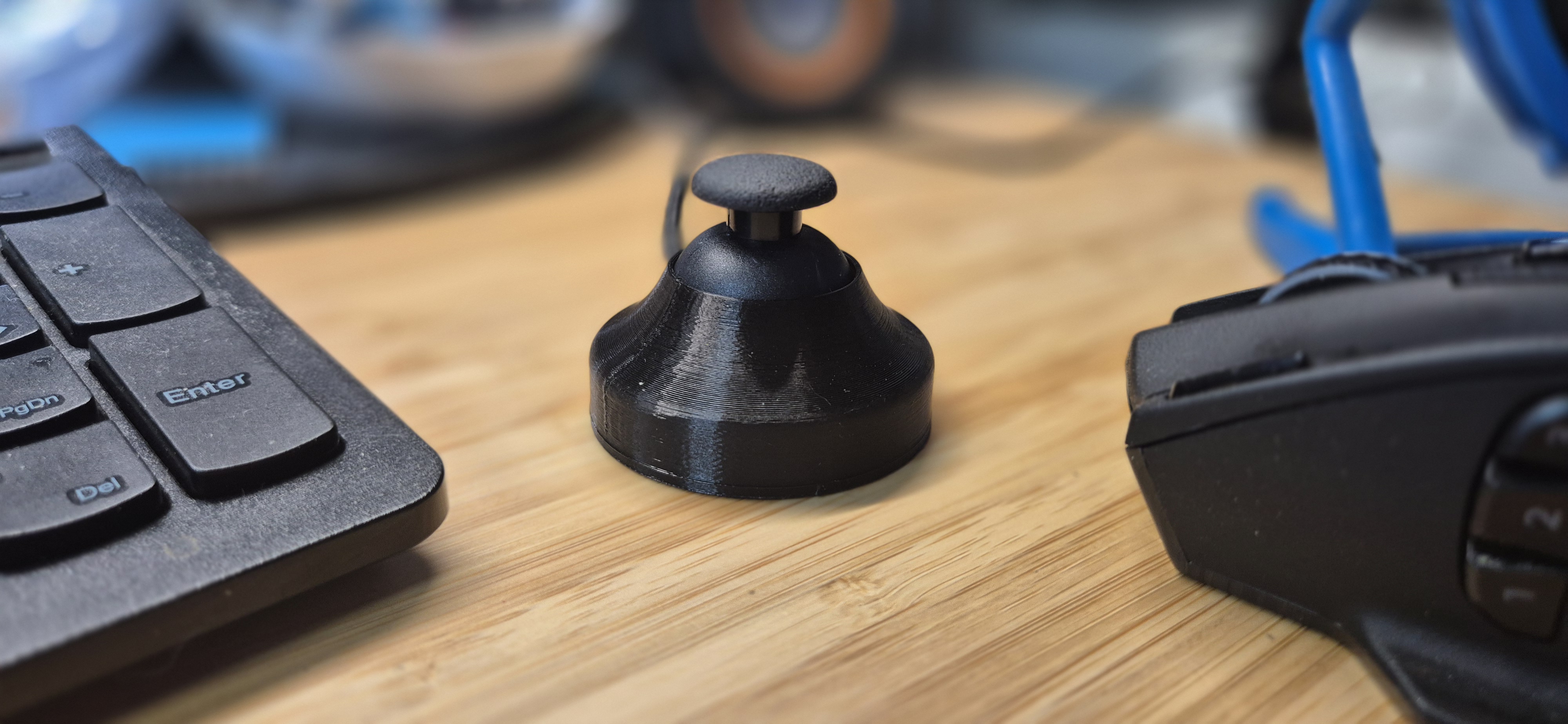 Tiny CAD manipulator.