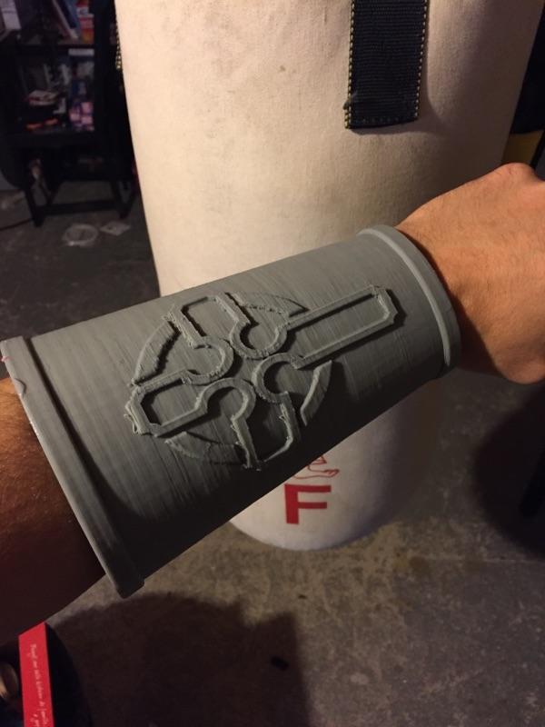 Medieval Vambrace (FreeCAD Parametric)
