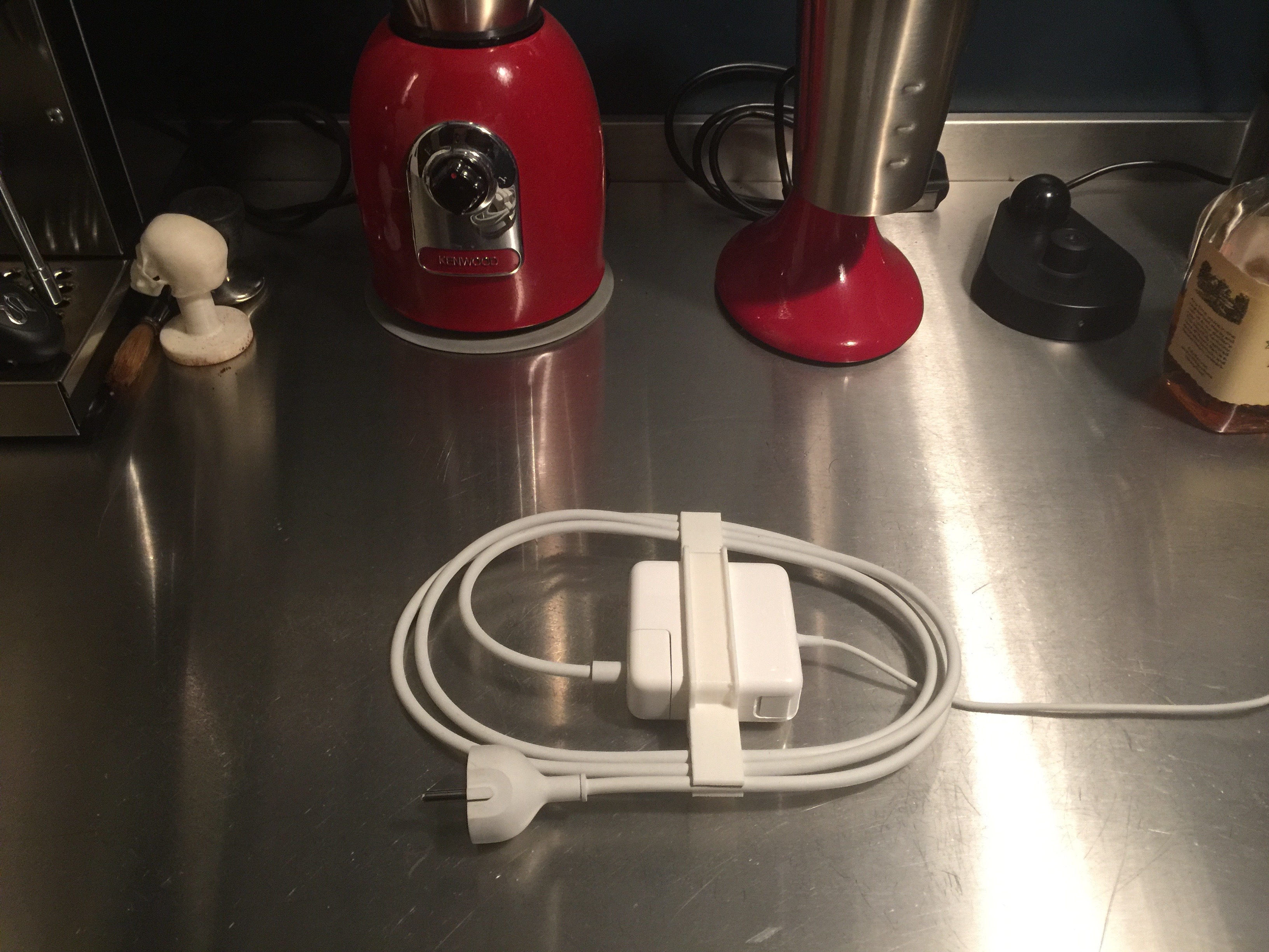 Mac Book Pro -  Power Cord Clip & Bumper