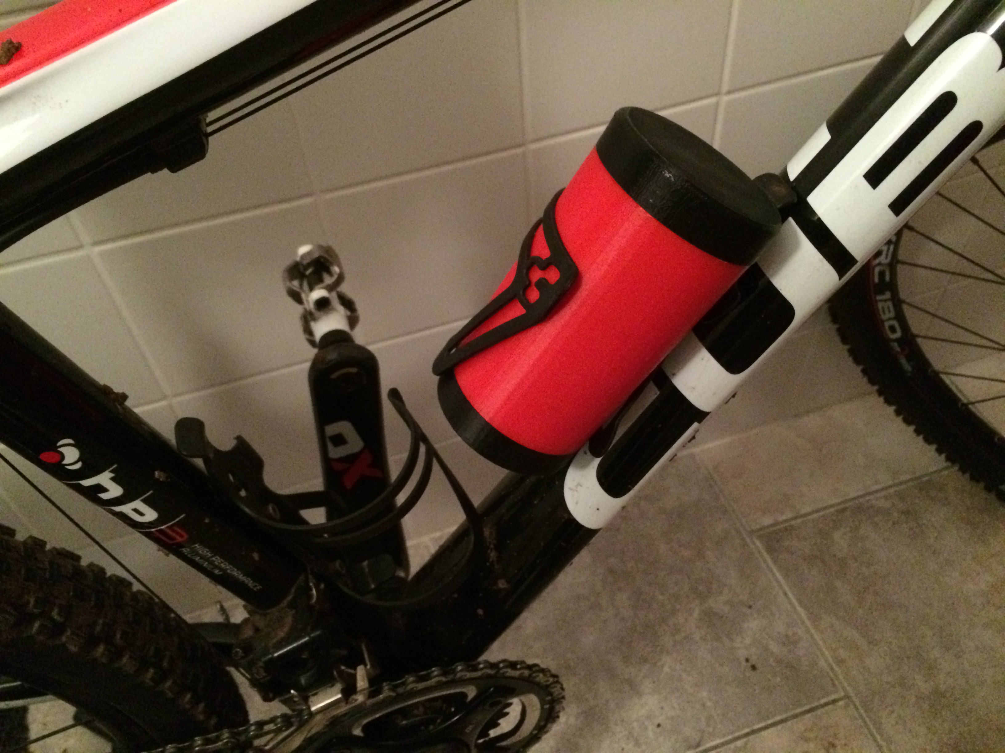 tool storage canteen / gereedschapsbidon