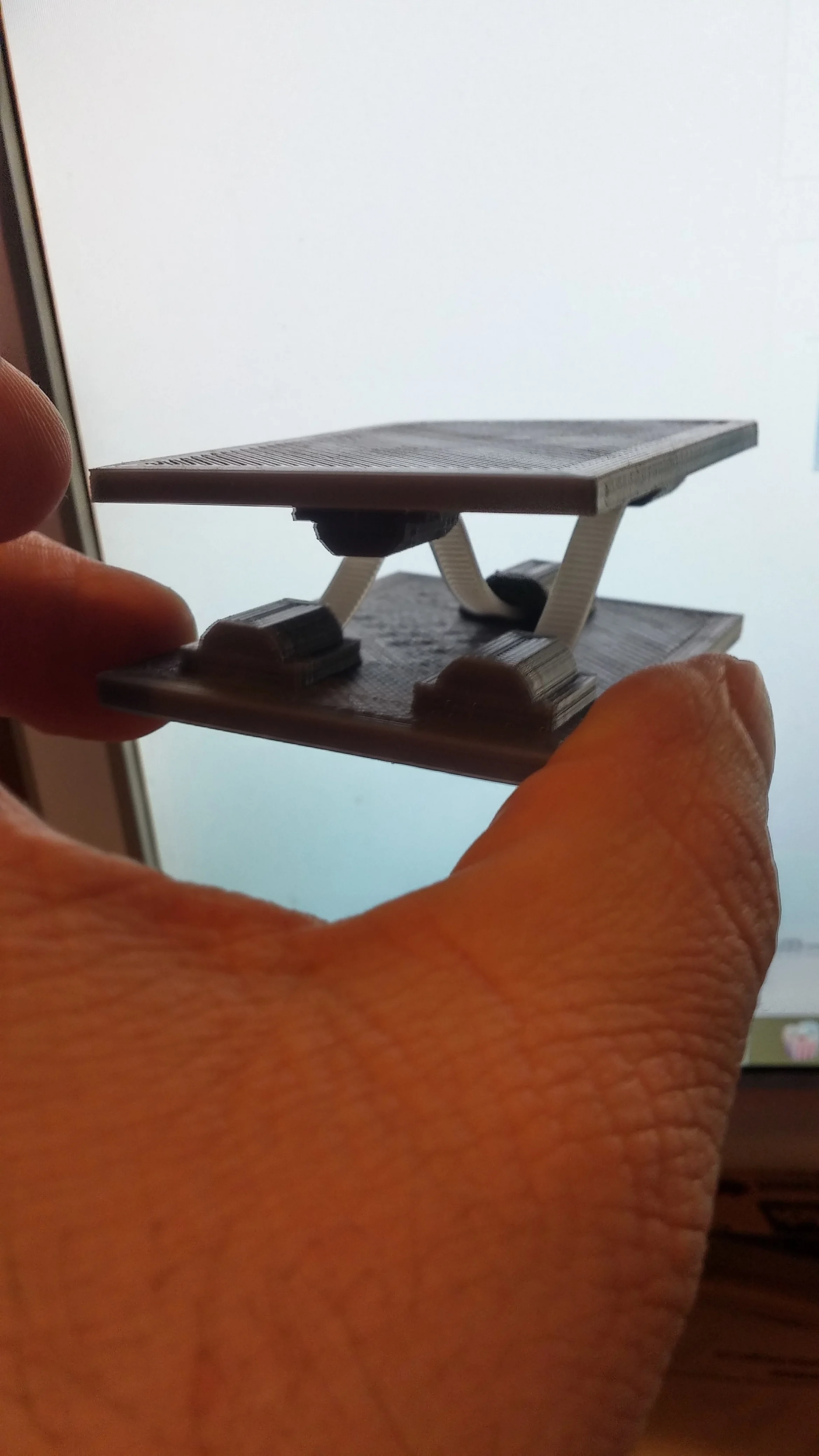 Mobius antivibration