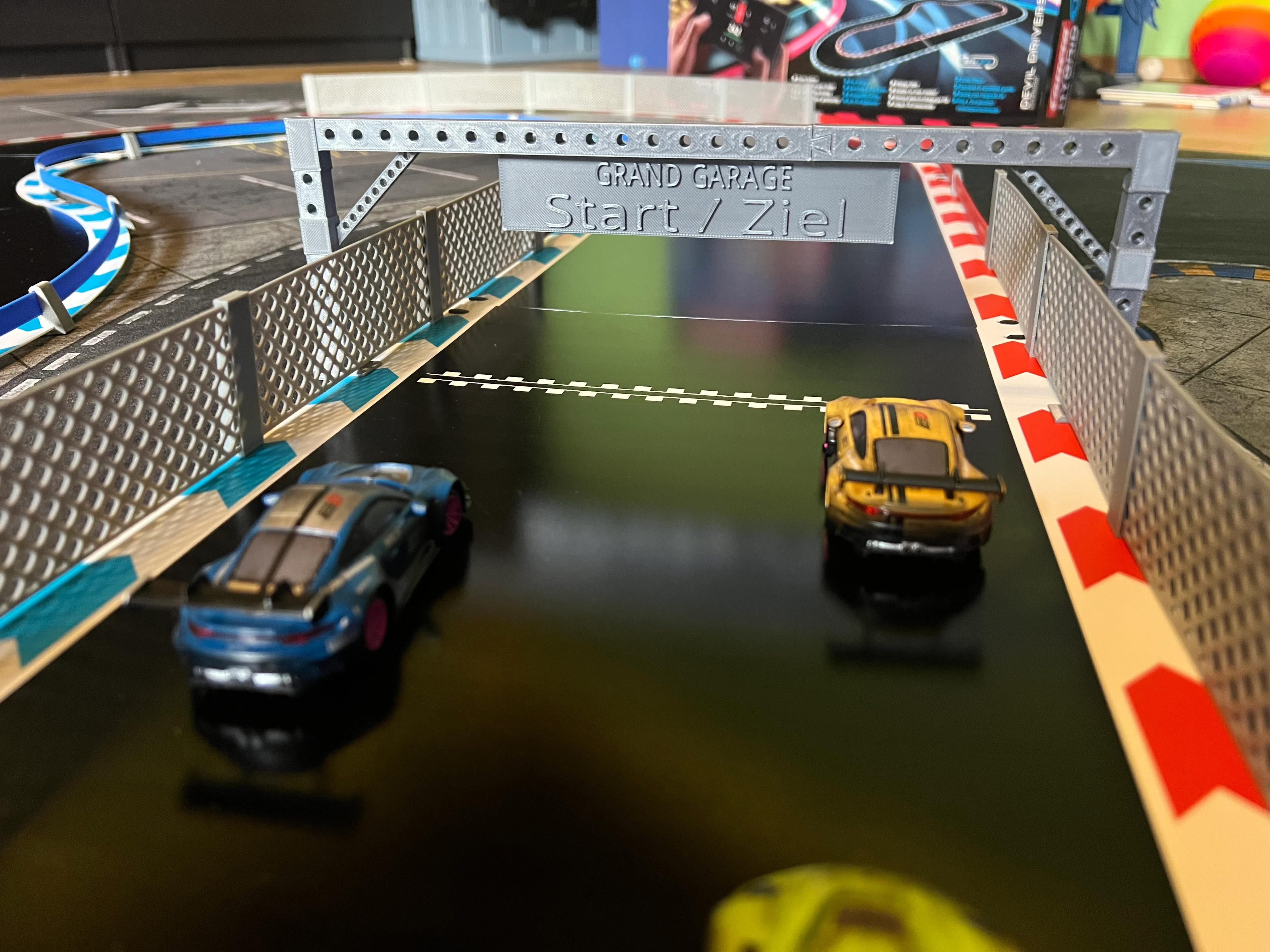 Carrera Hybrid Start/Ziel Schilderbrücke (Traverse)
