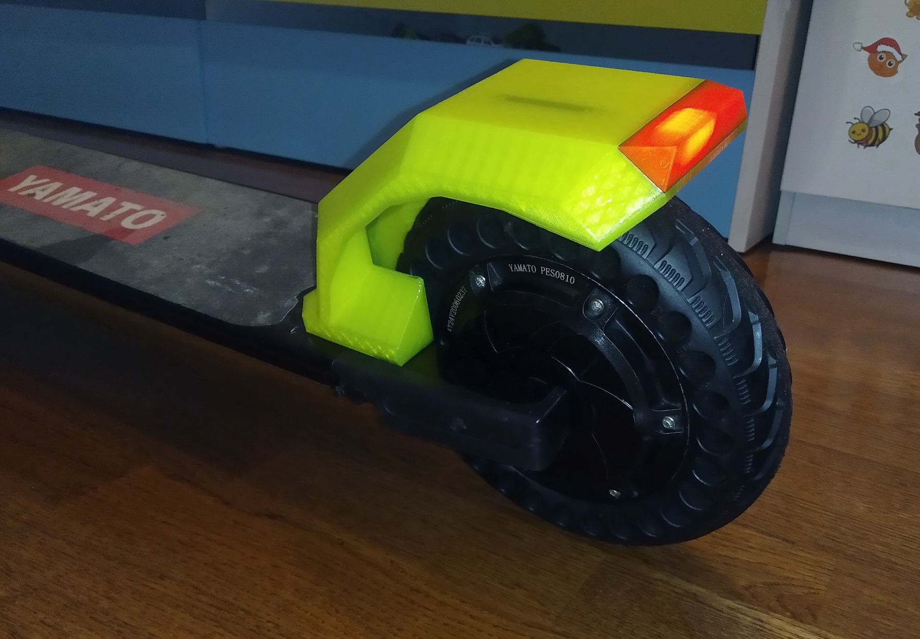 Rear fender, mudguard and tail light for electric scooter Yamato PES 0810