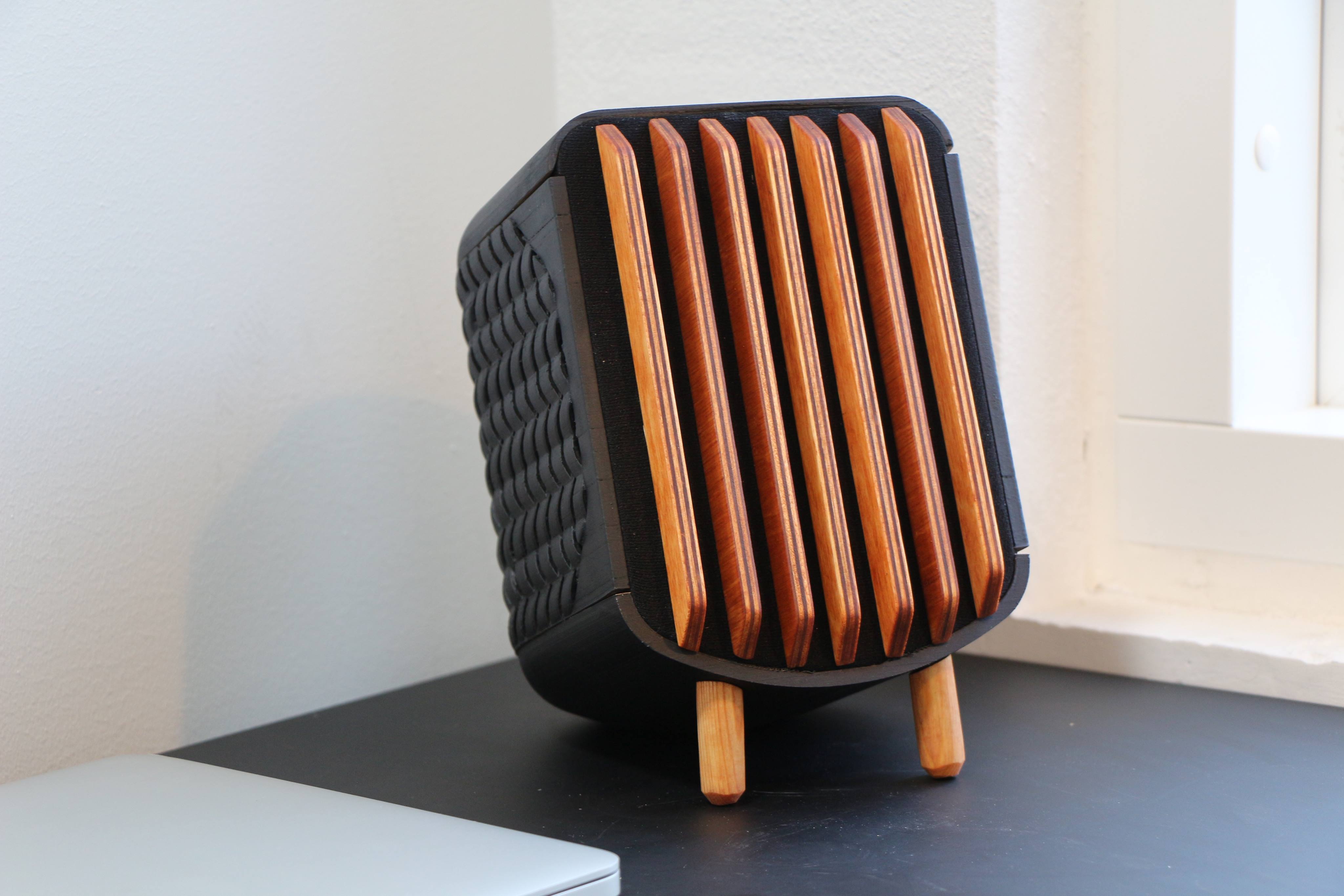 Desktop Loudspeaker