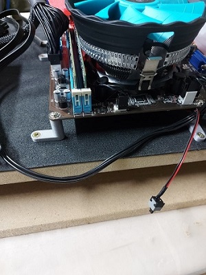 Motherboard riser