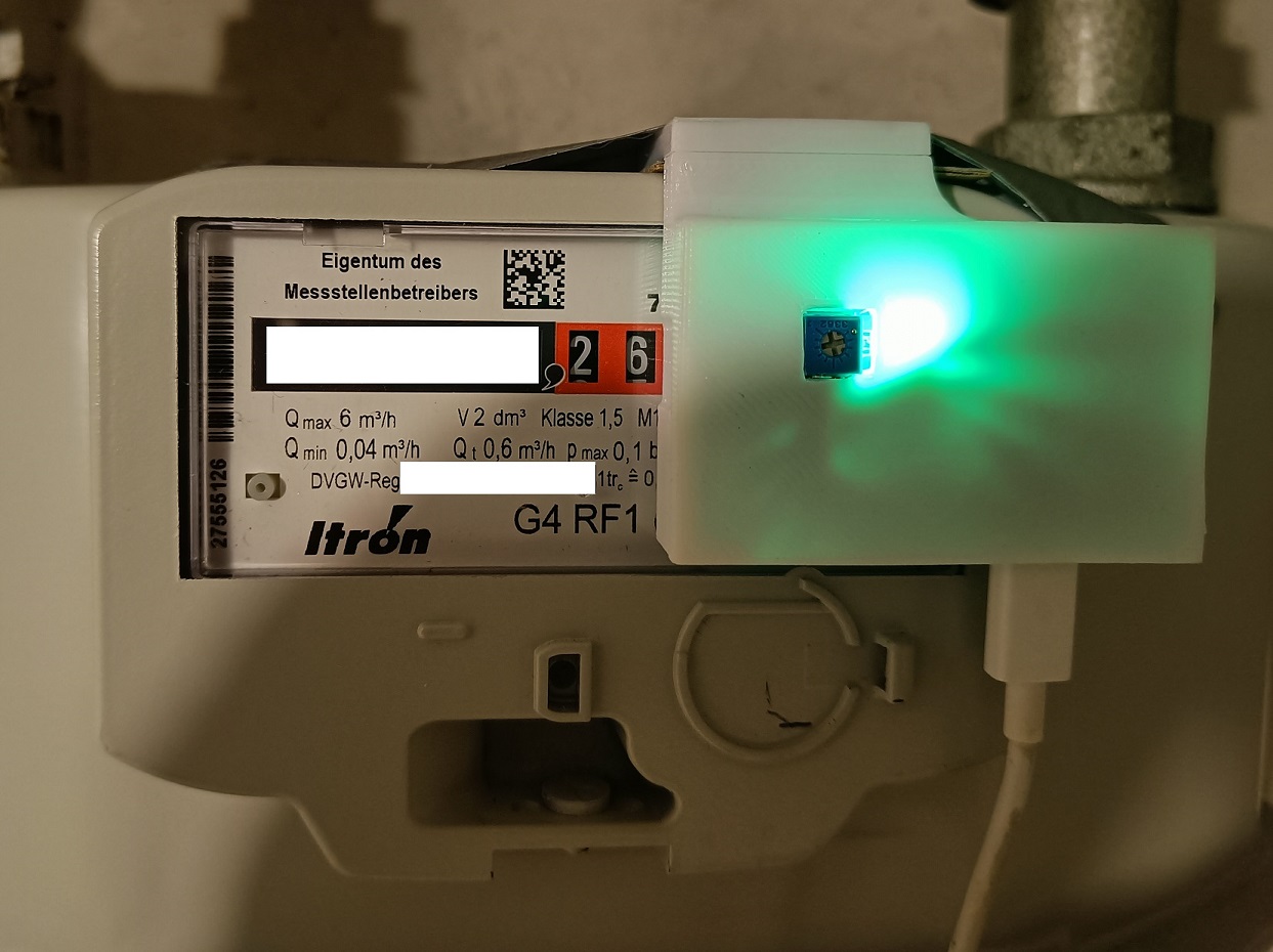 Case for a G4 RF1 gas meter  with TCRT5000 sensor and WeMos D1 Mini.
