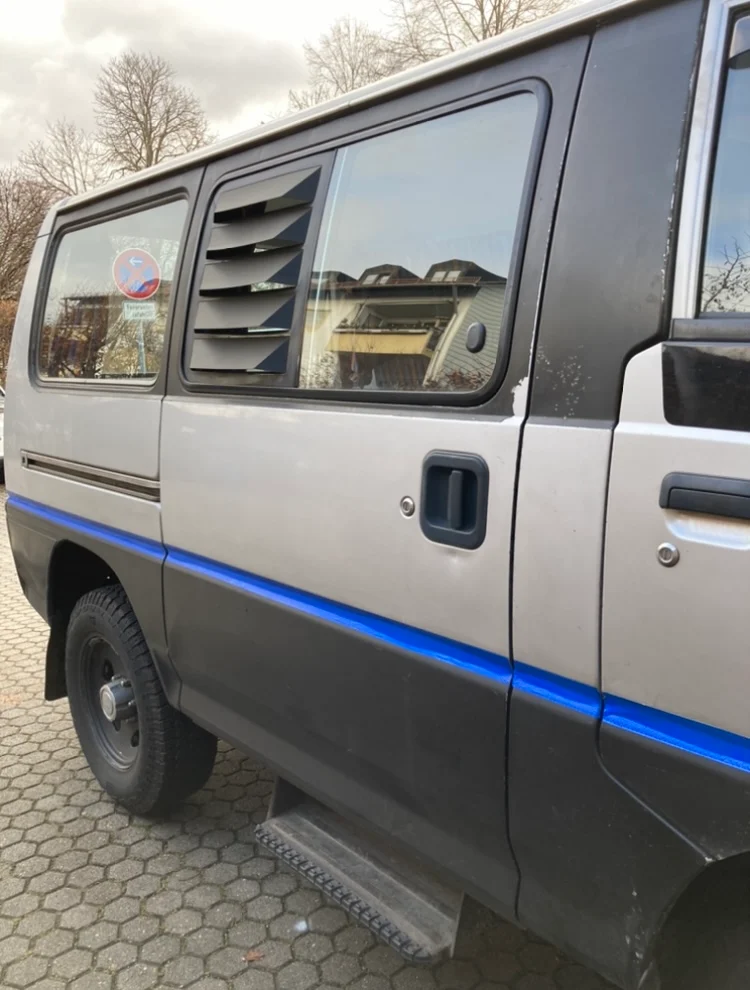 L300 Window Vent
