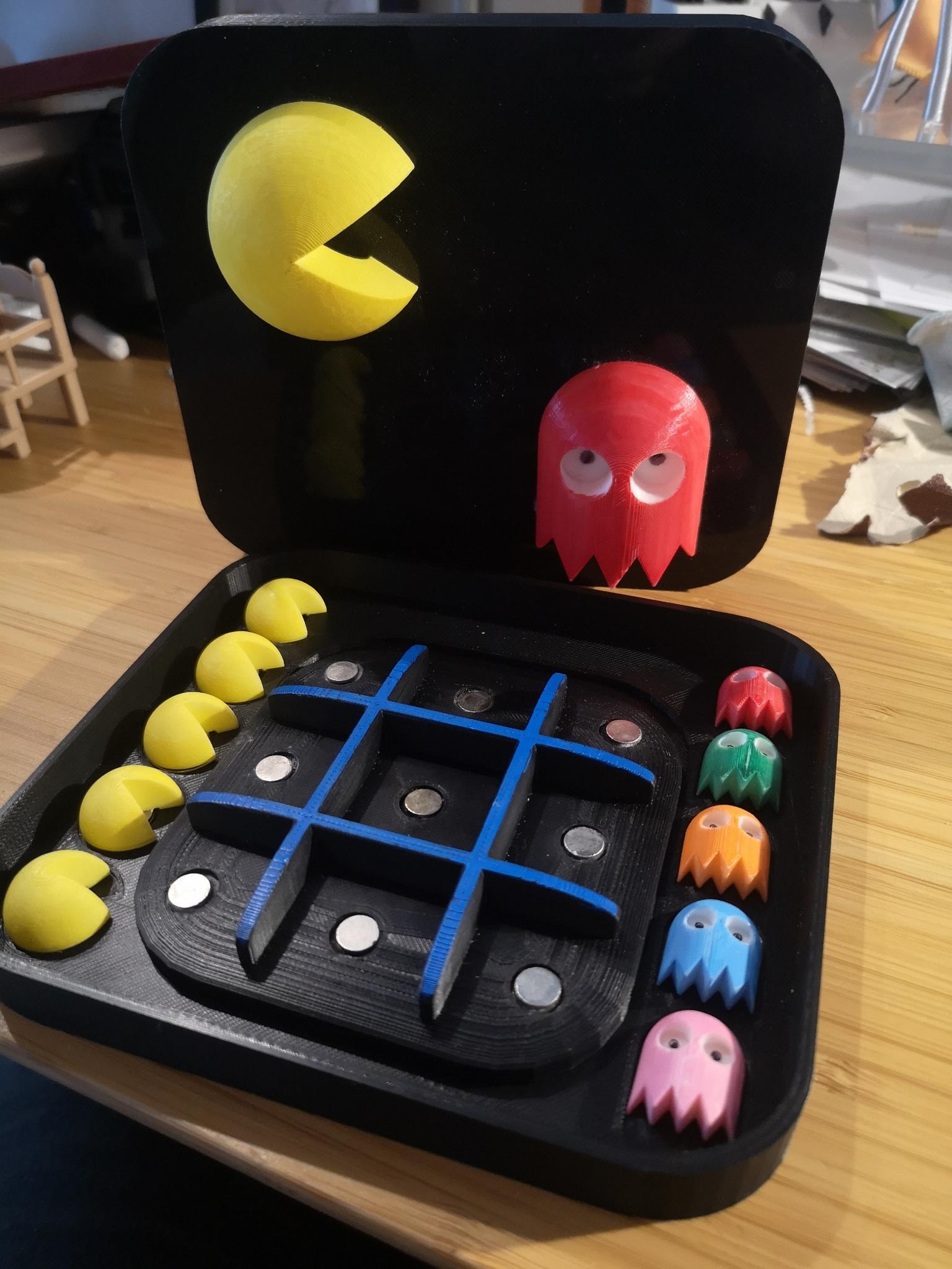 Case for Pac Man Tic Tac Toe