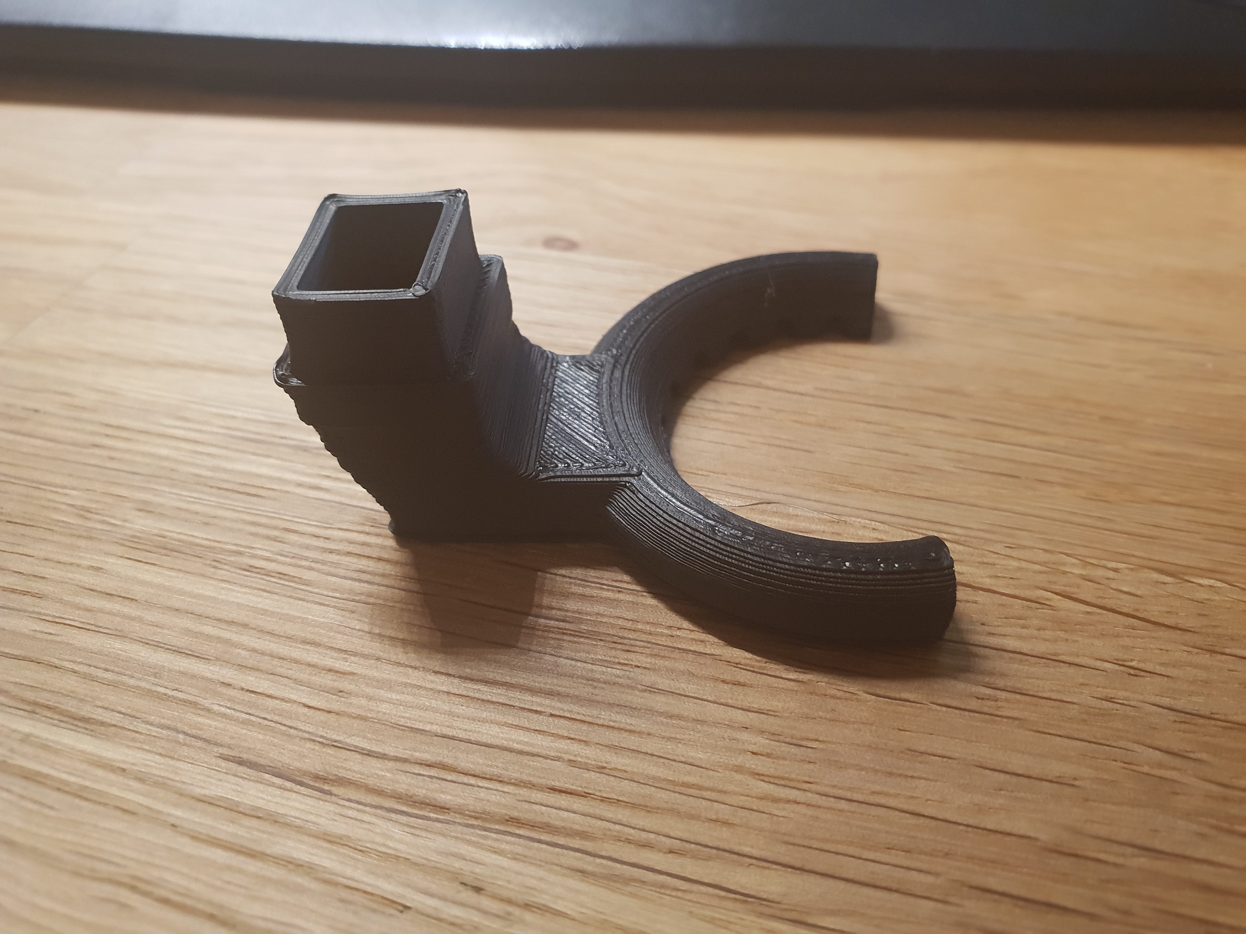 Semi circular fan duct