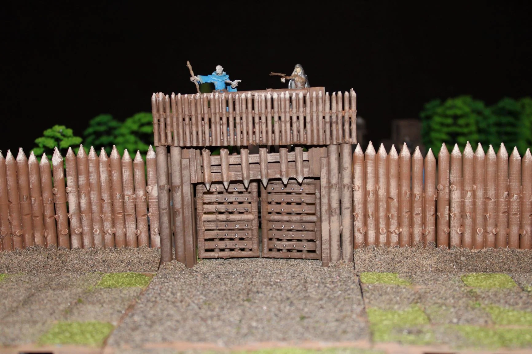 Palisade gate