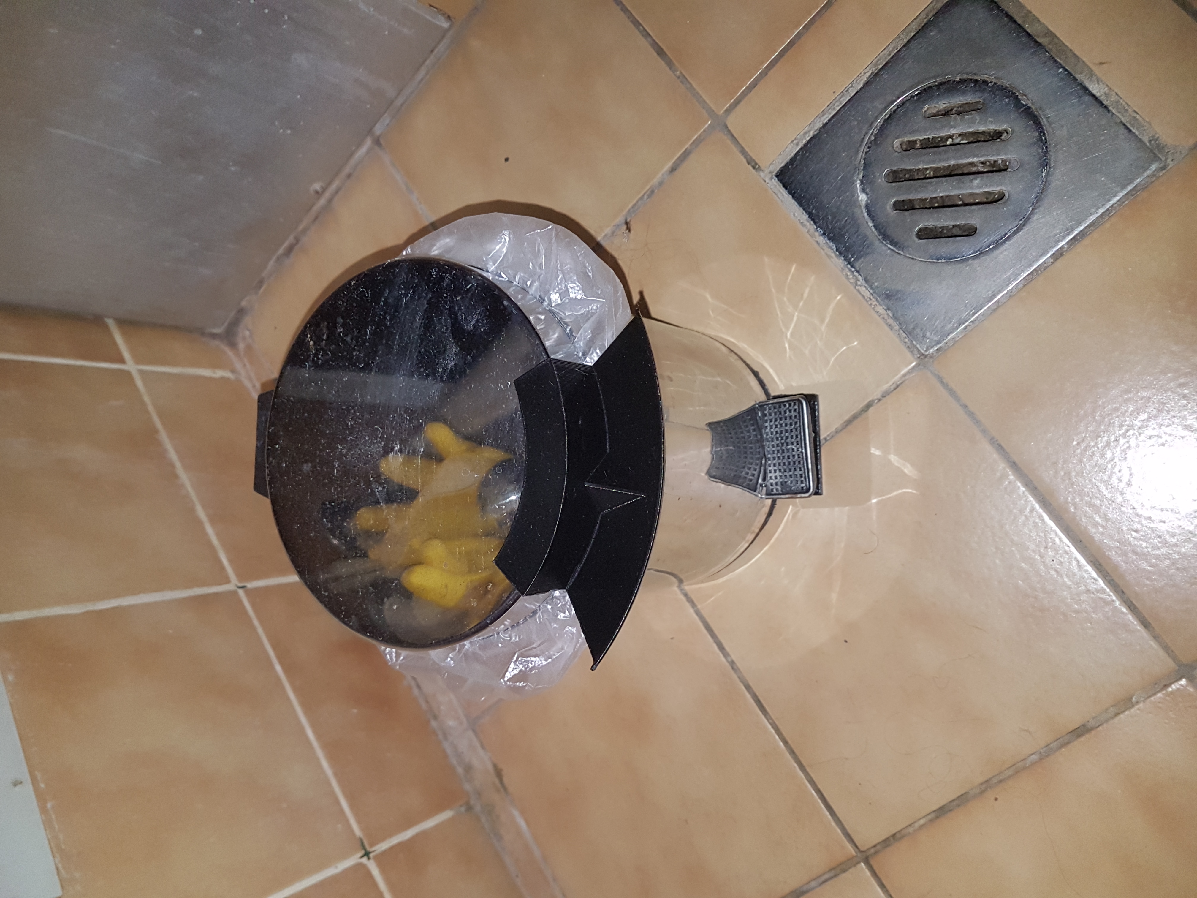 Touchless / Contactless Trash Lid Opener WC