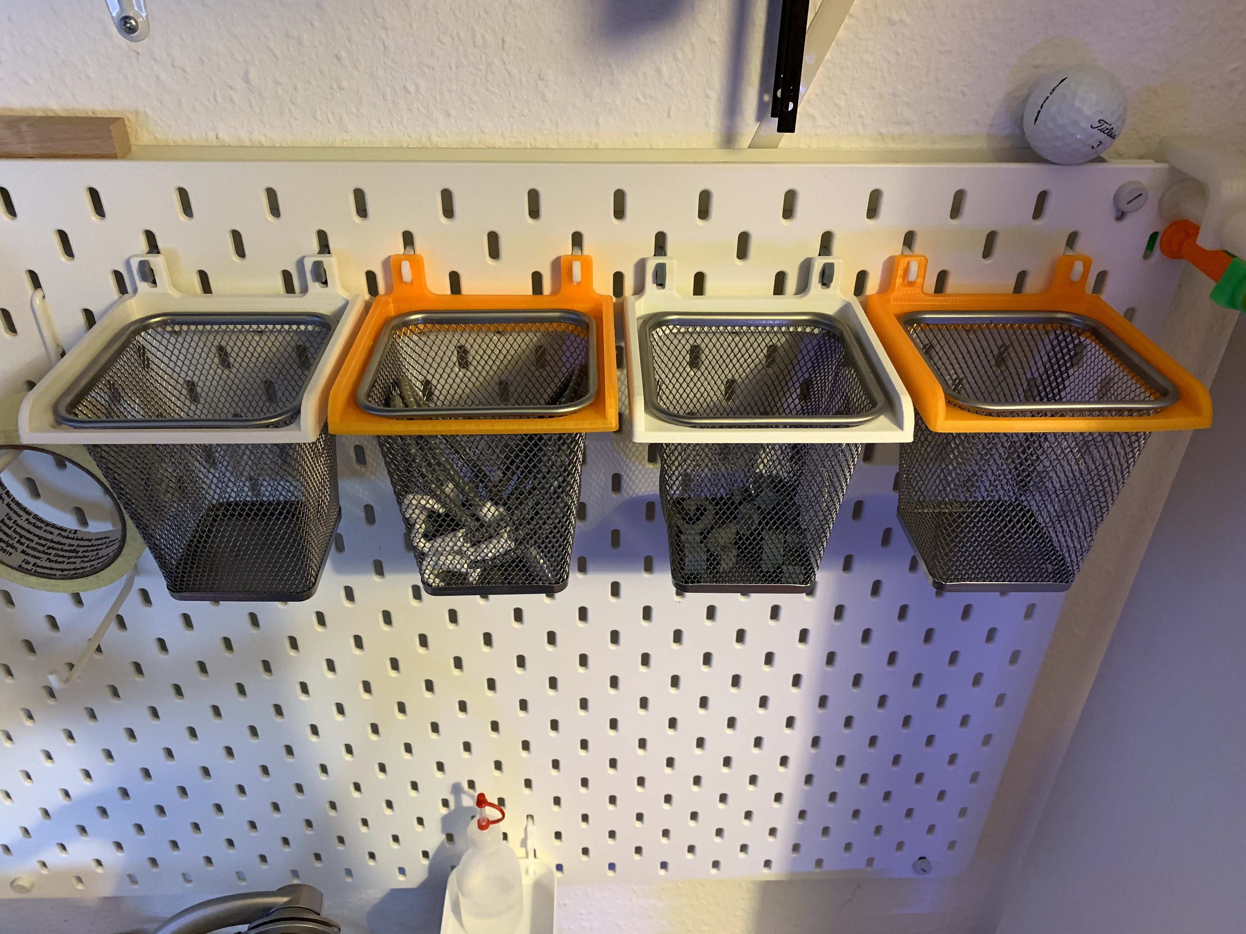 IKEA Dokument holder V2 for IKEA SKADIS (SKÅDIS) pegboard