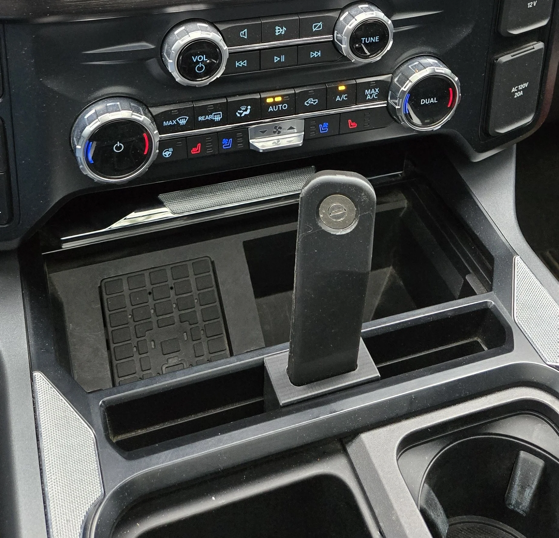 2023+ Ford Super Duty GMRS/Mic tablet slot insert