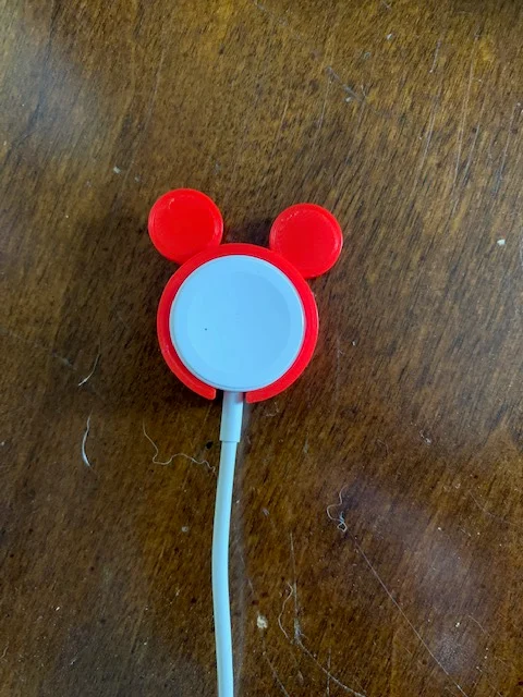 Apple_Watch_Charger_Cover_Mickey&Minnie