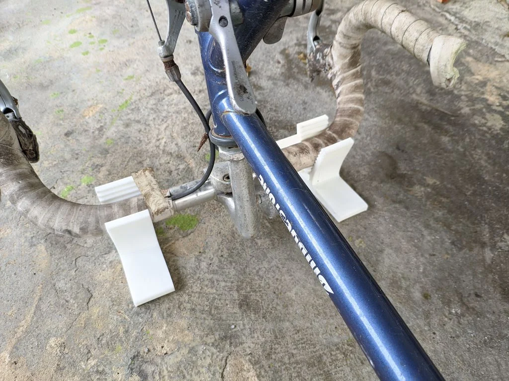 Universal Bike Handle/Saddle Protector for Upside-Down Maintenance
