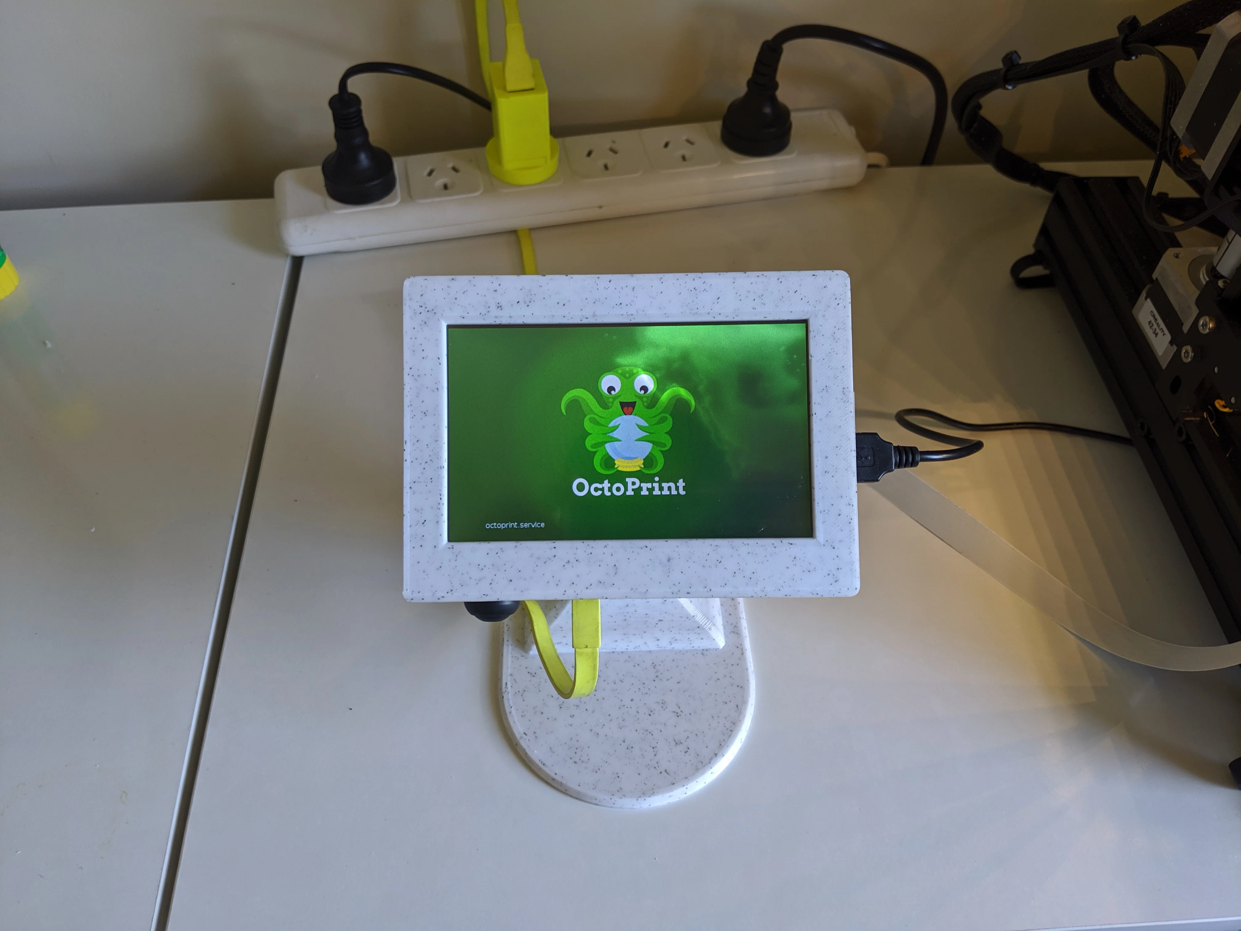 Case for Raspberry Pi 3B+ with 5" touchscreen