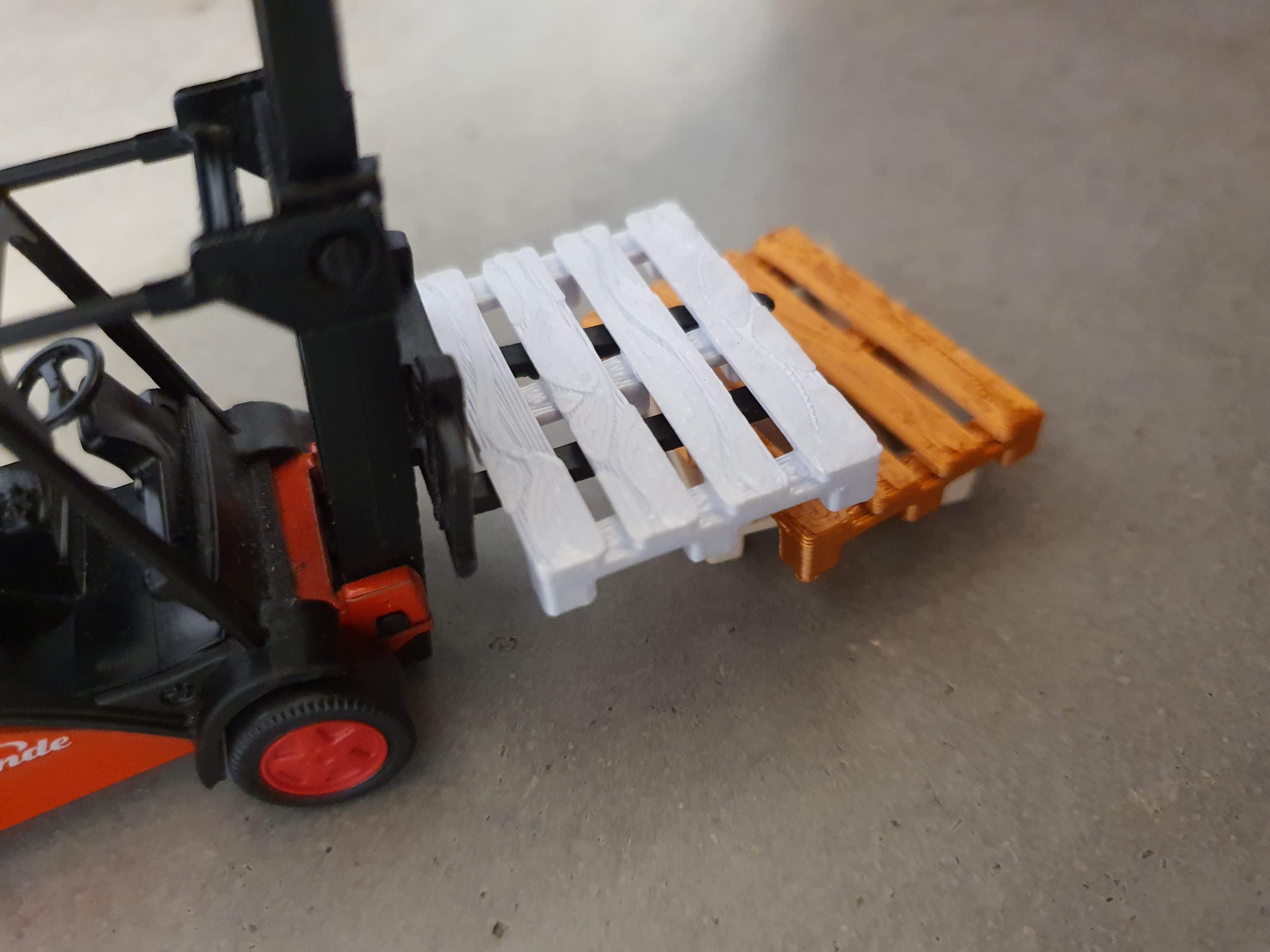 Siku Pallet - 1:50 - Linde Forklift 1722