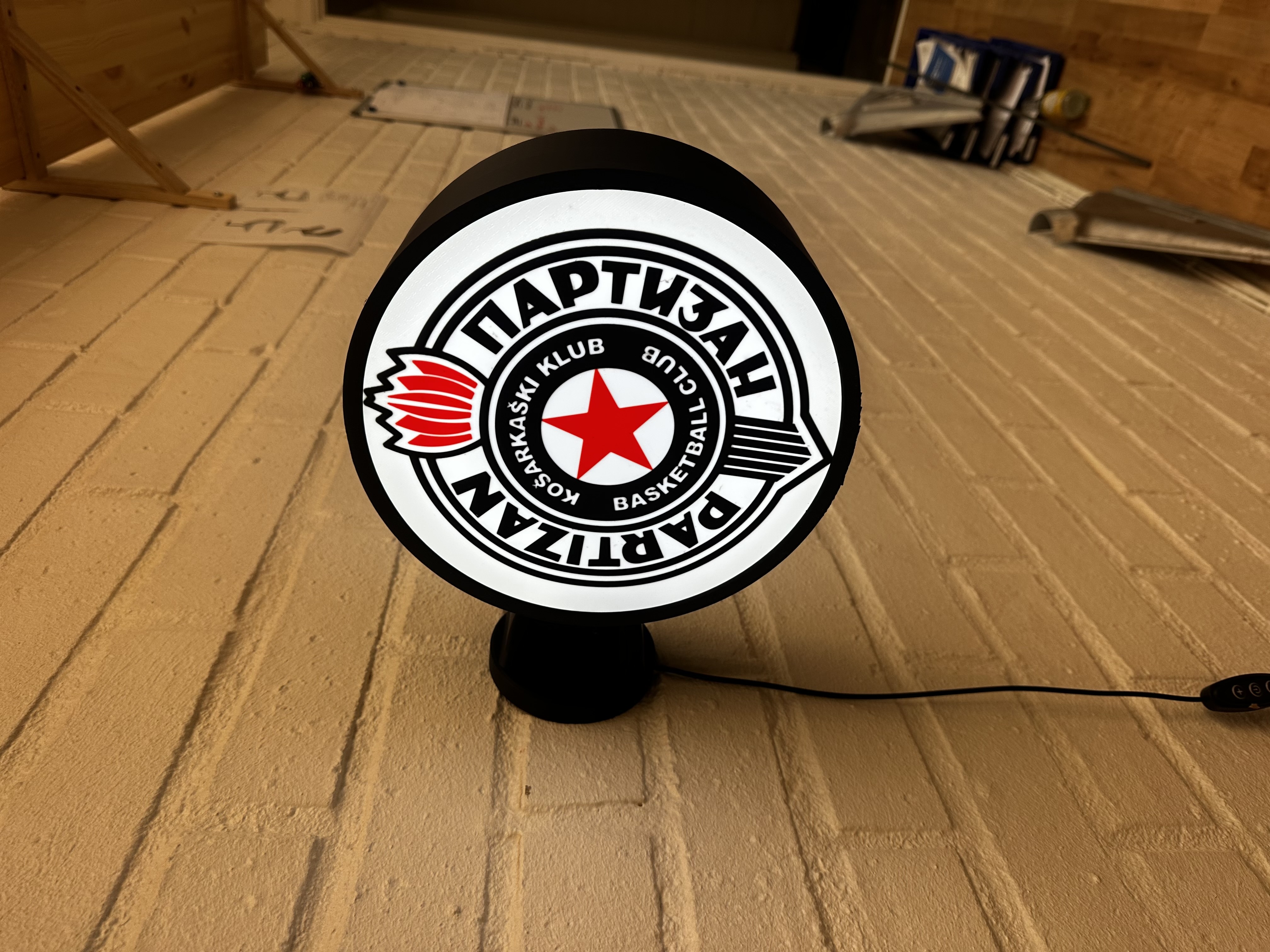 Partizan lightbox logo!