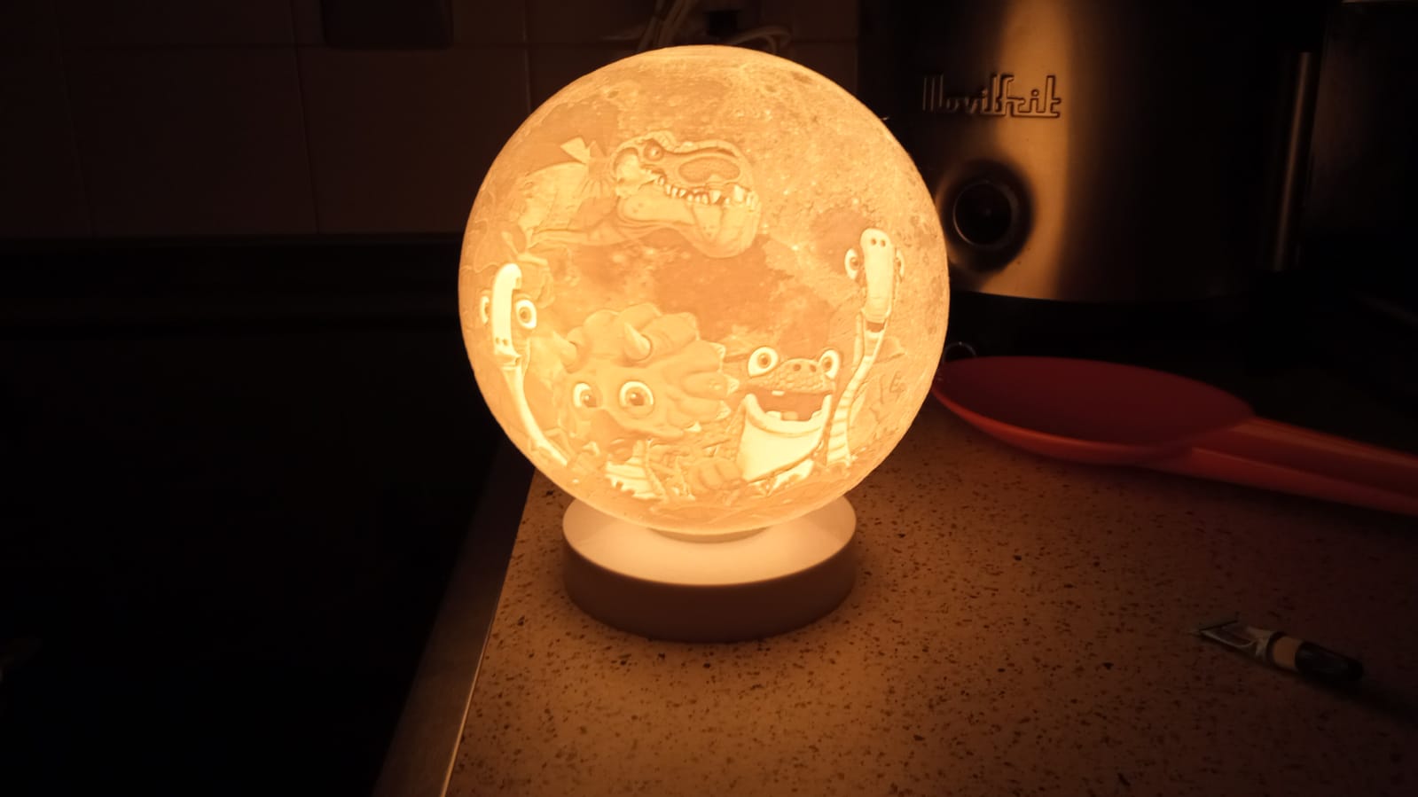 Dino lamp