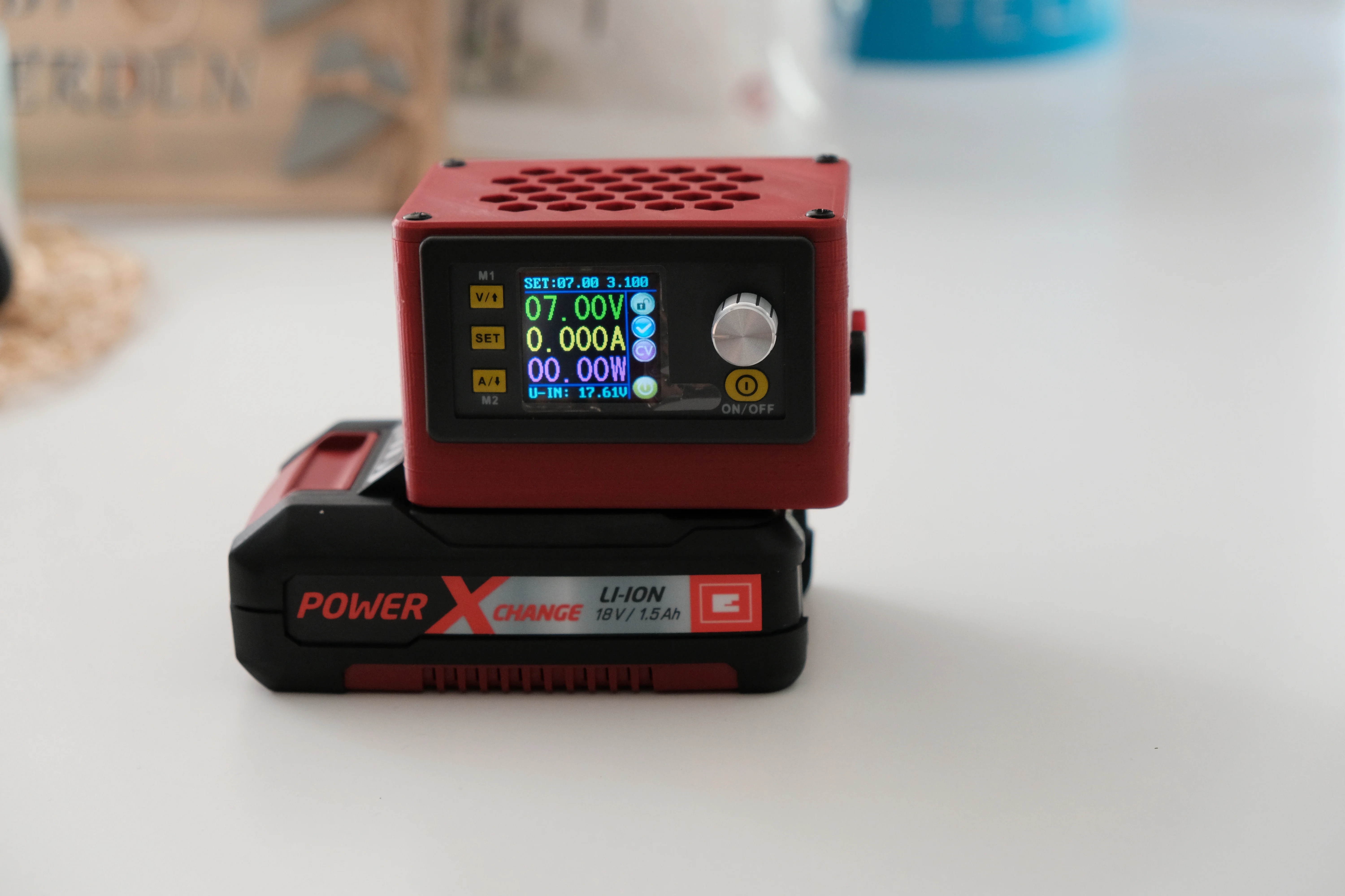 Mini Lab Bench Power Supply (DPS3003) Powered by Einhell Batteries or DC Source