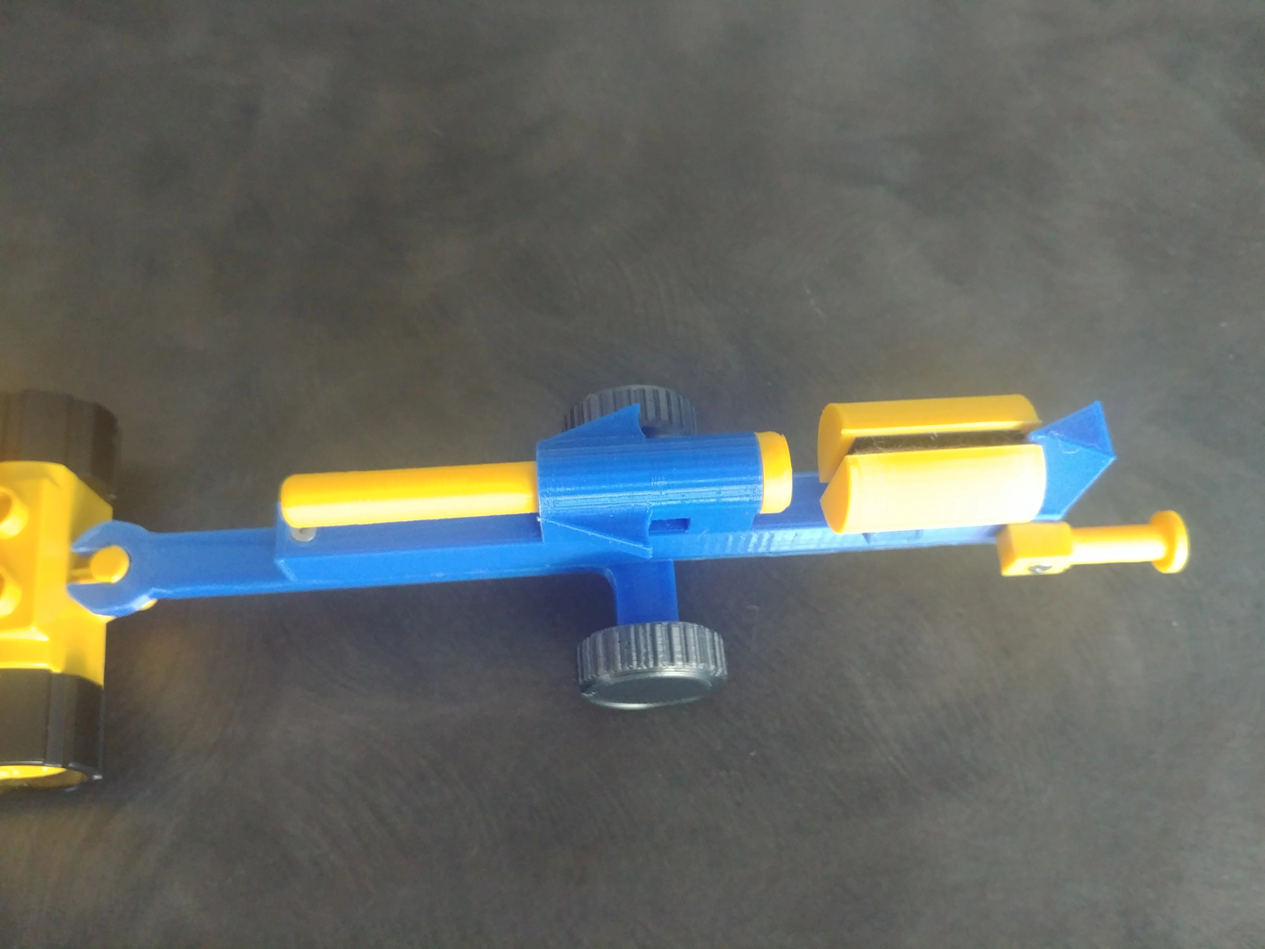 WOOD SPLITTER TOY