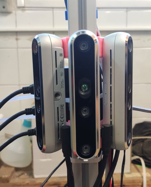 Suport 3 Realsense D455 hexagonal profile 3030 vertical V2