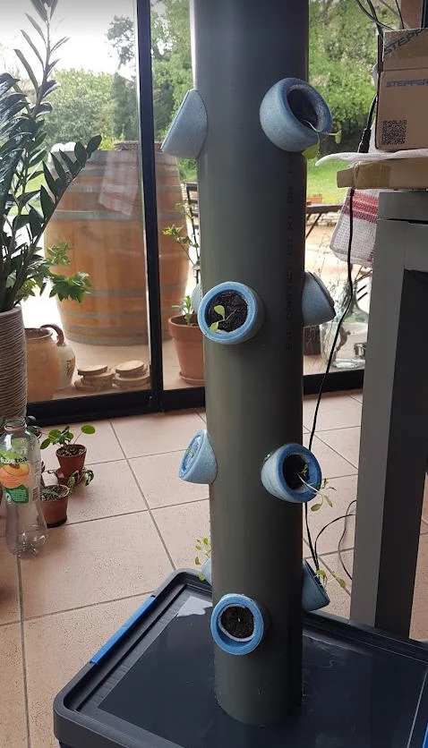 Ultraponic tower garden