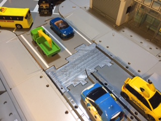 Tomica town to tomica system connector.