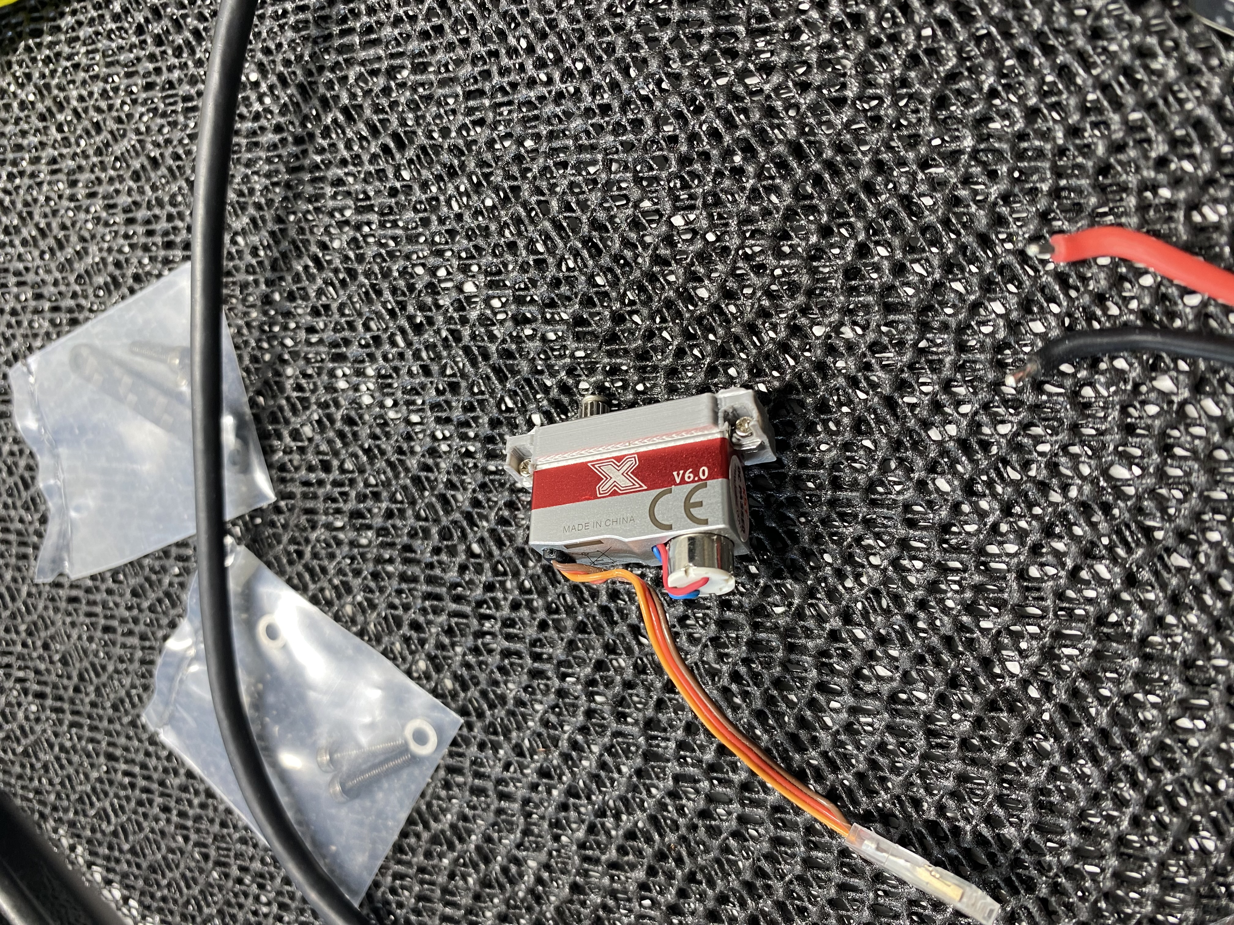 KST Servo X08H Indoorplane Mount