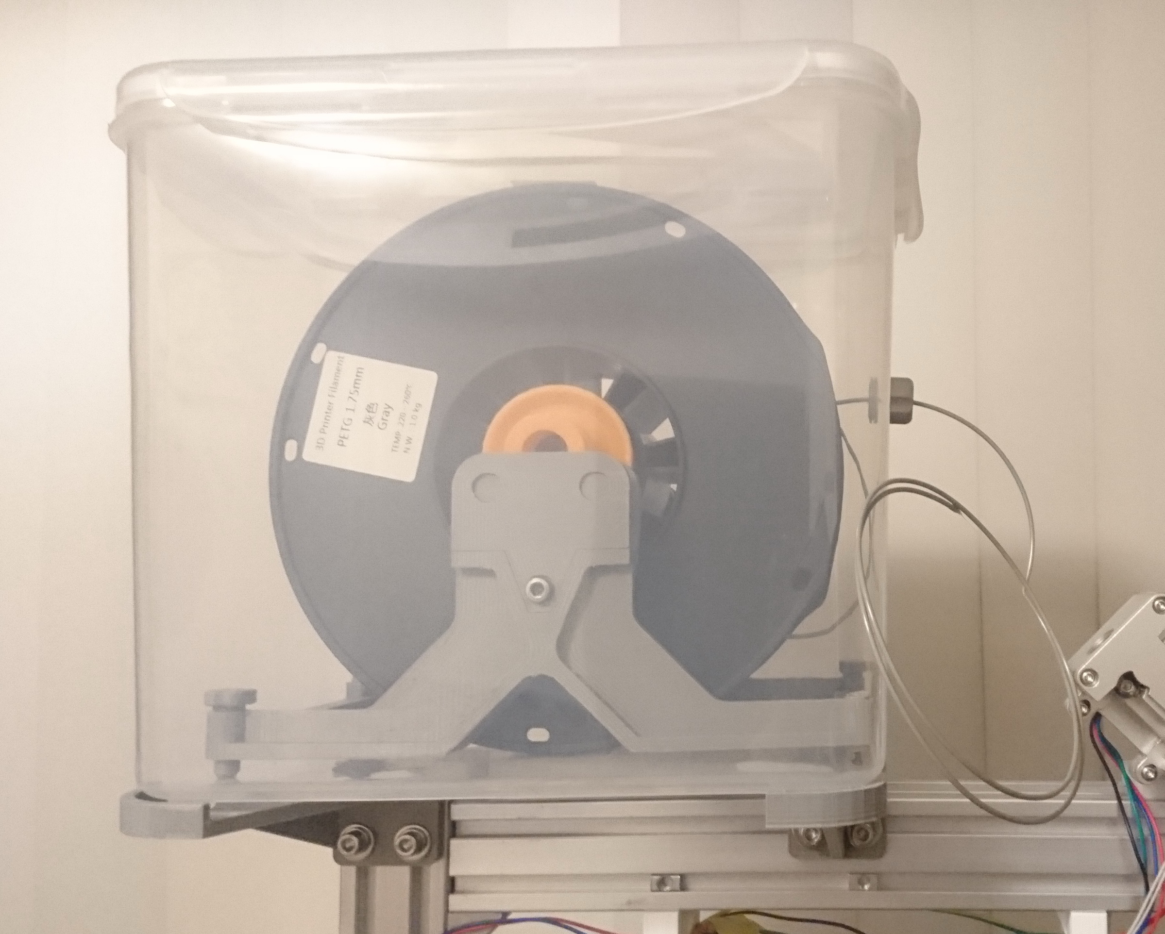Dustproof box consumables bracket