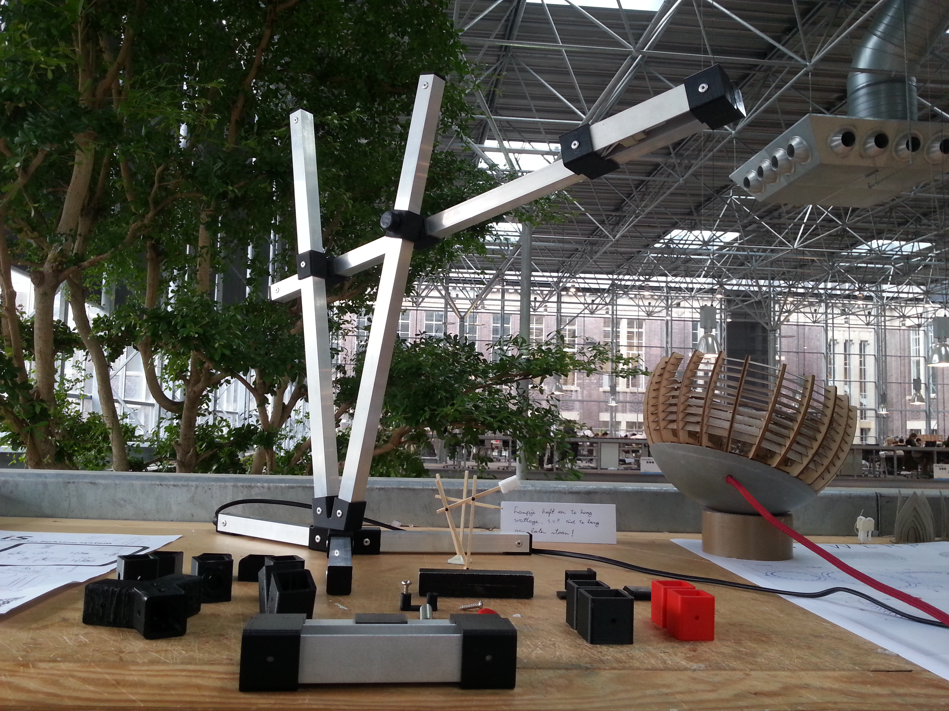 Modular Lighting system (MoLiS)