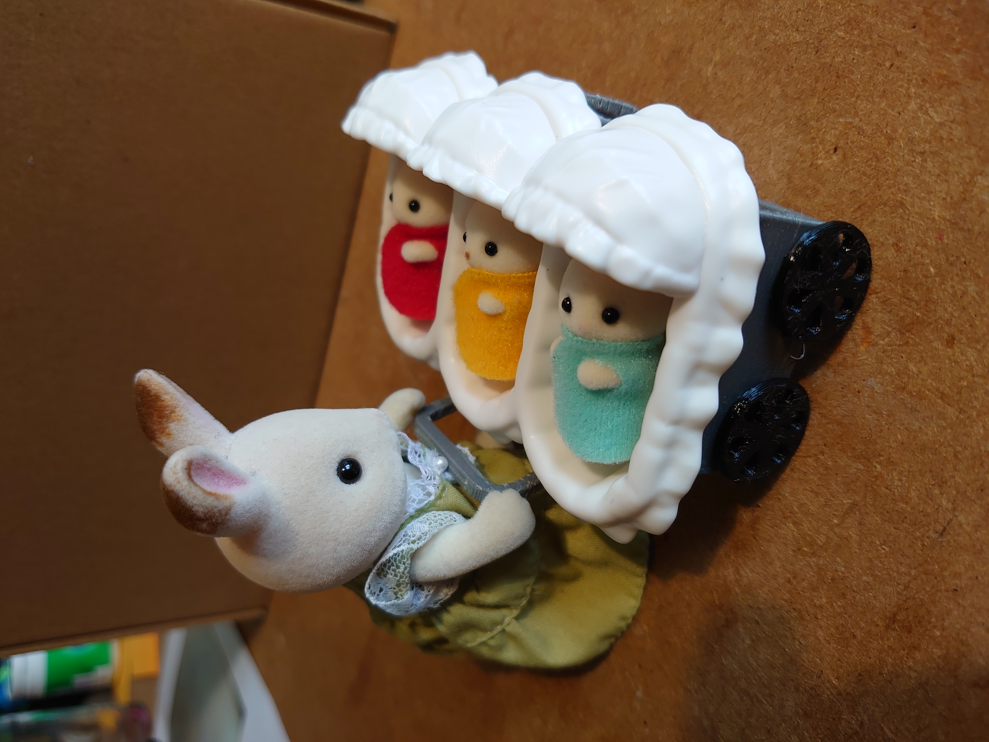 Sylvanian Families pram frame for triplets