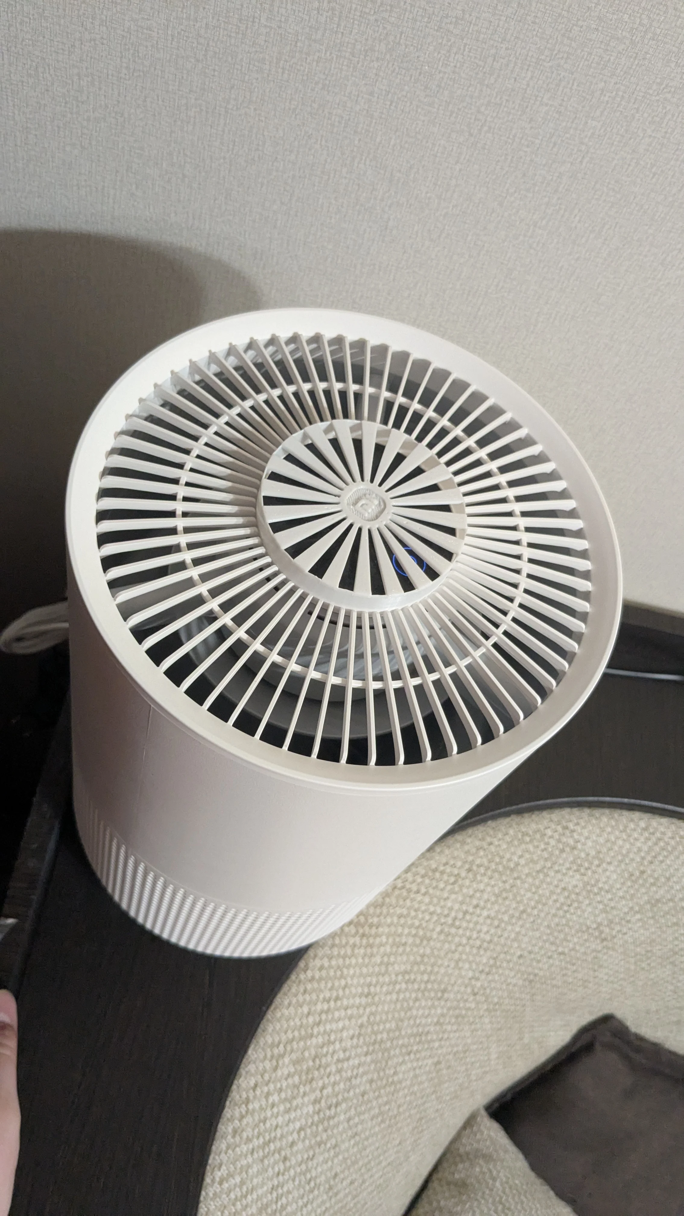 Screen protection against pets for Xiaomi Mi Air Purifier 4 Compact.