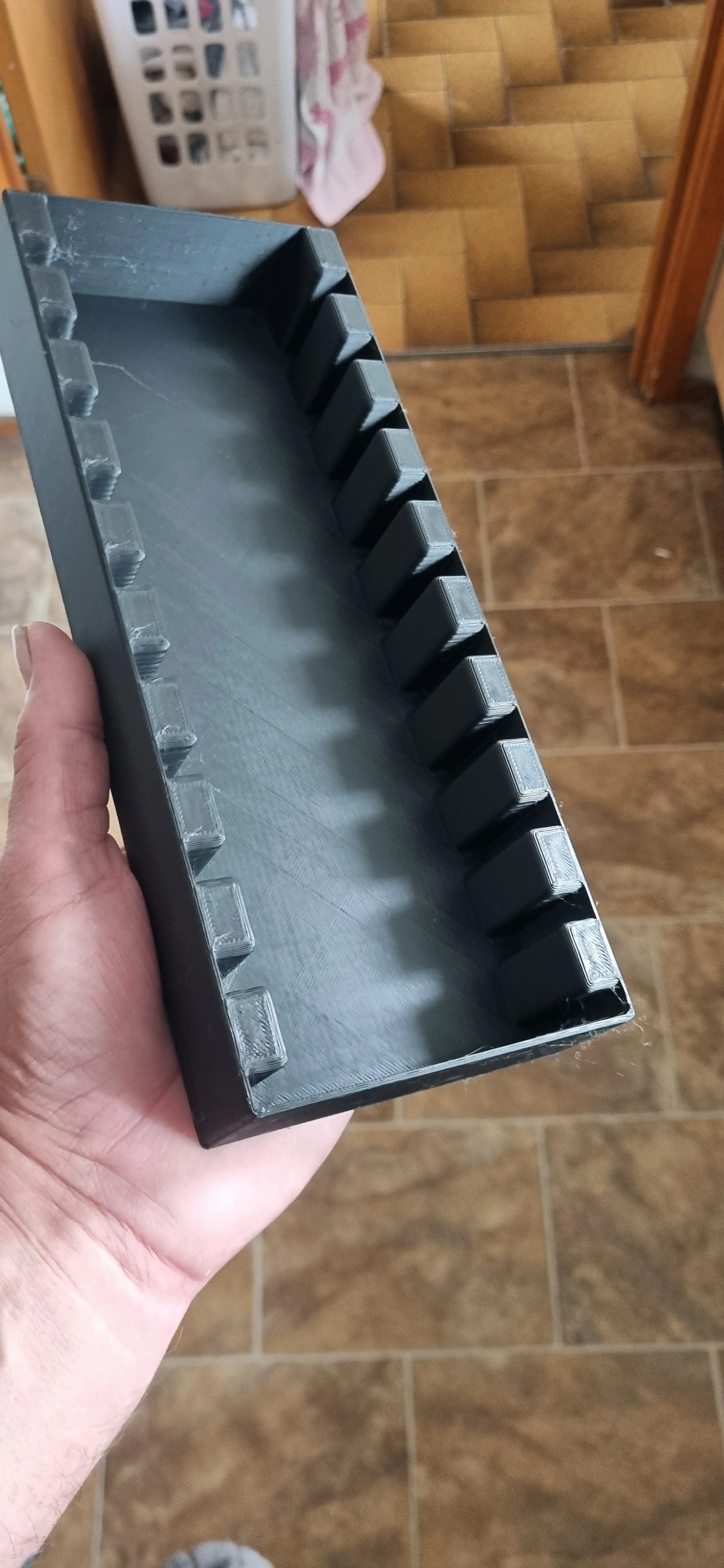 cat food tin holder