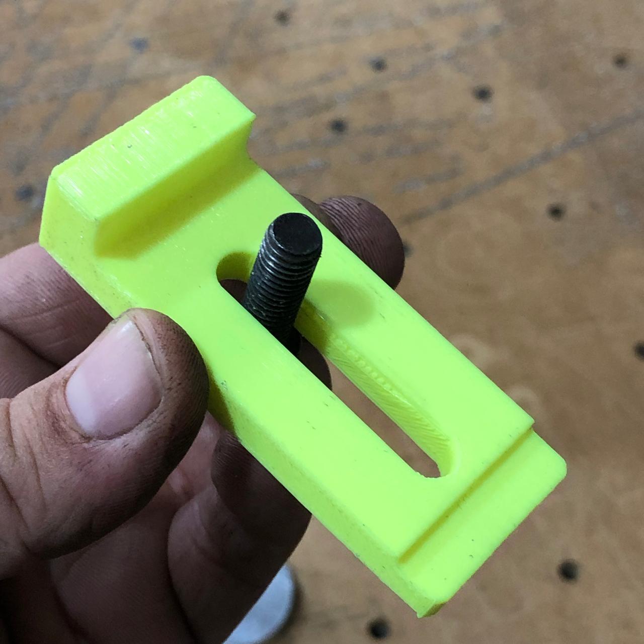 CLAMPS M8