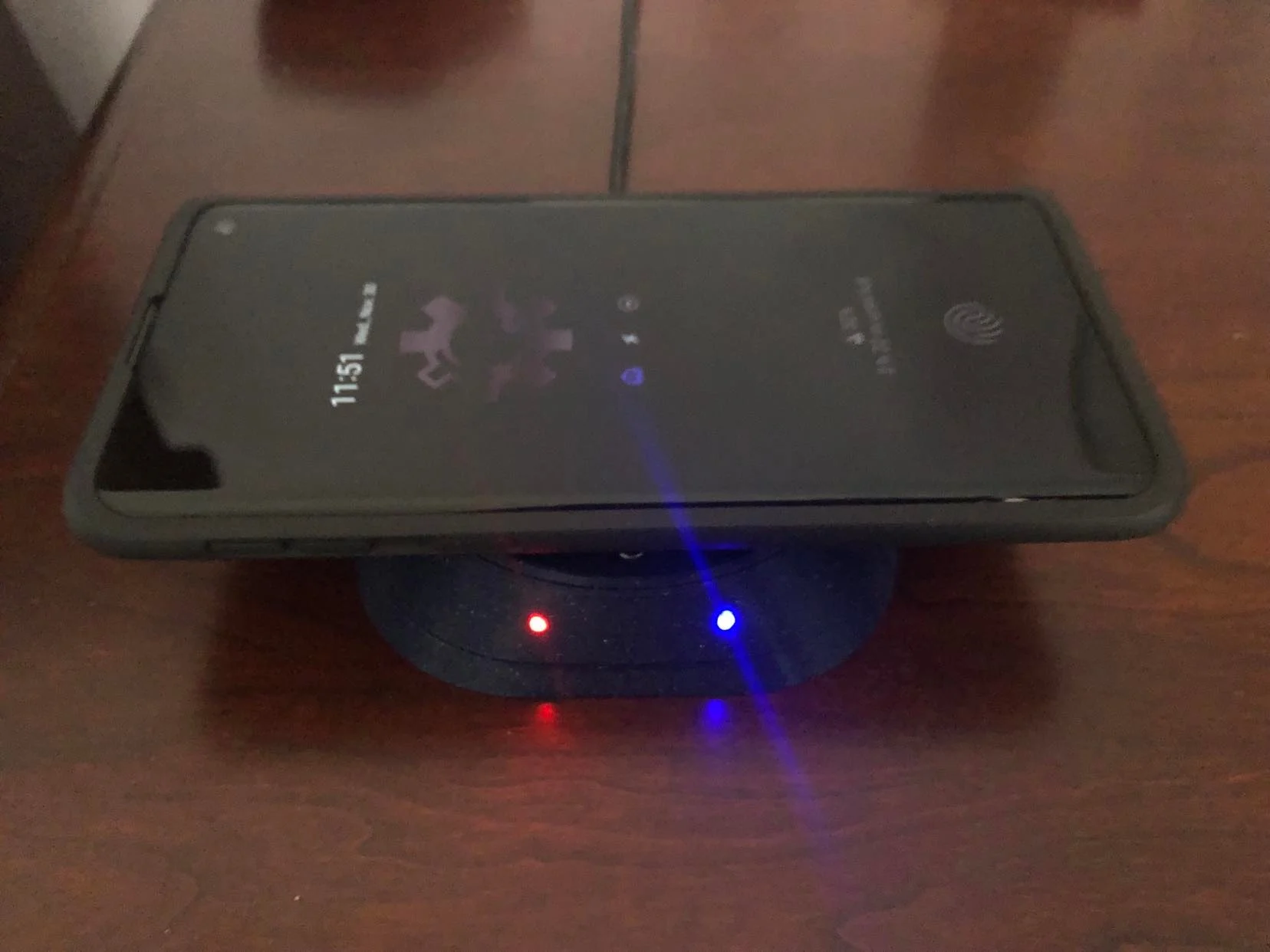 QuadLock-compatible Wireless Charger