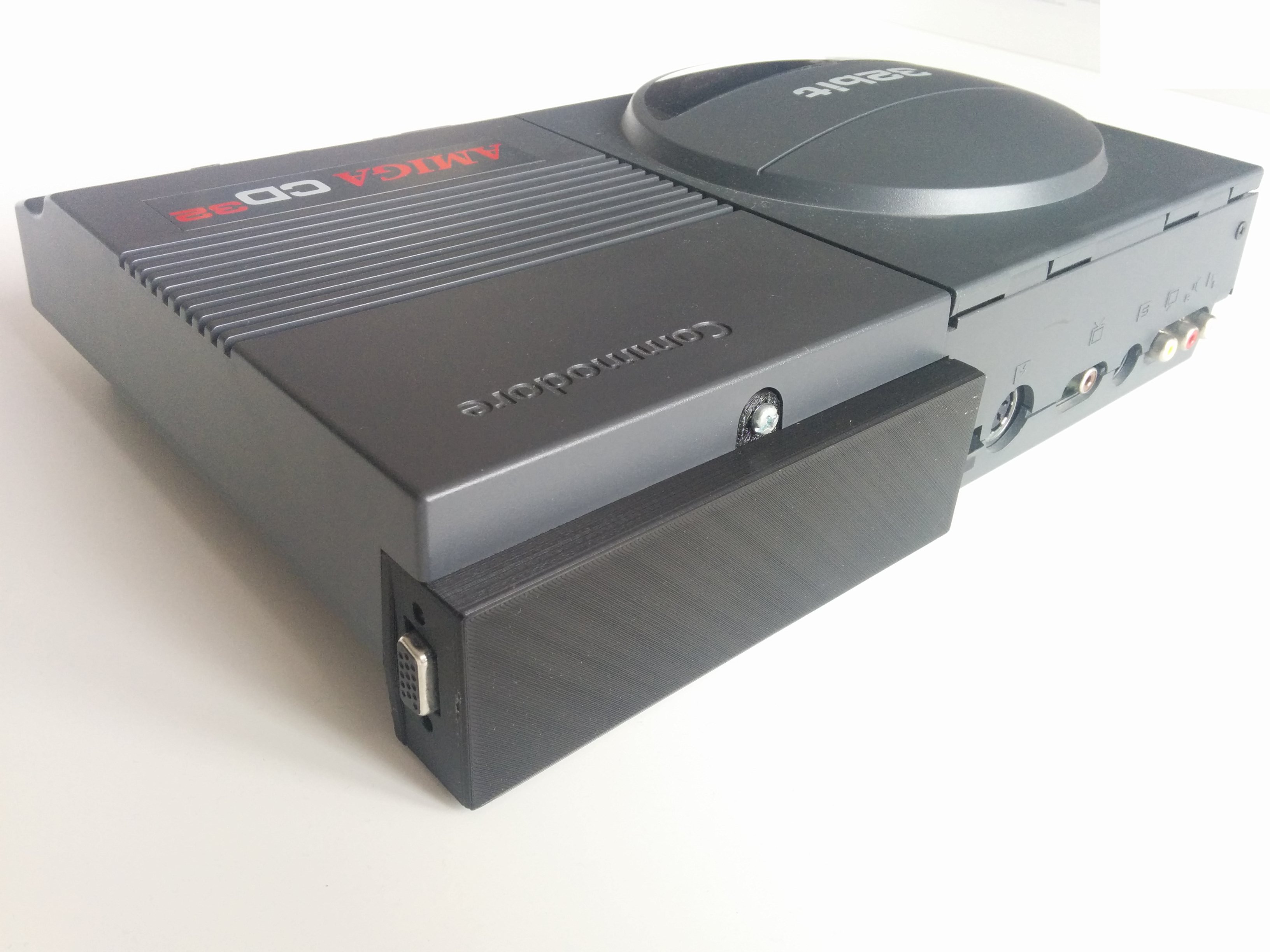 Amiga CD32 Expansion Slot Cover