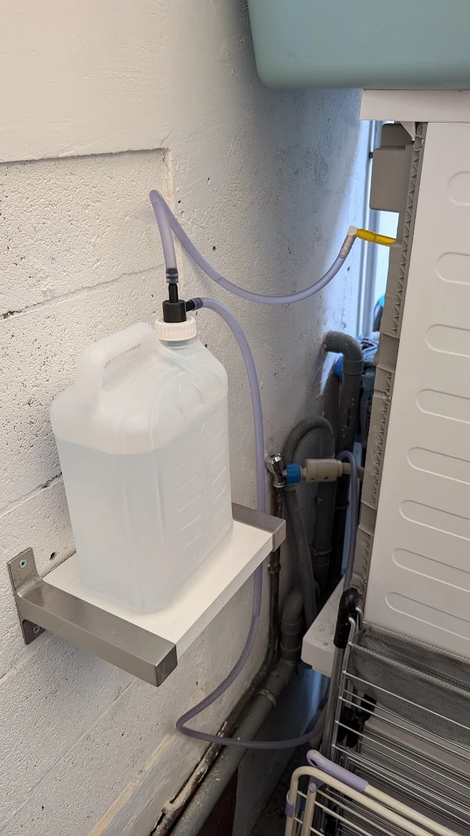 Dryer condensate manifold - Collecteur de condensation pour lave-linge