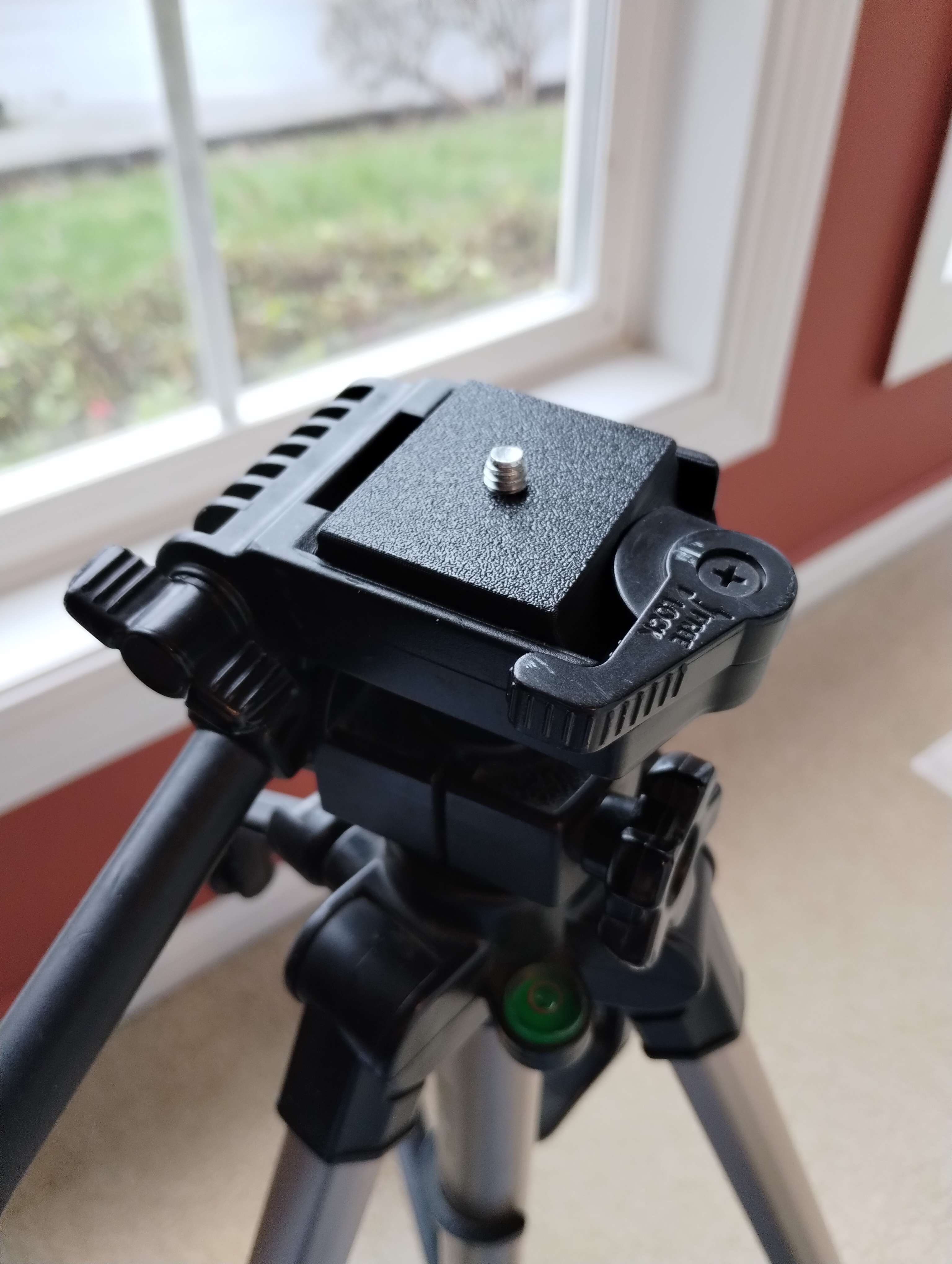 Vivitar VPT-1200 tripod plate