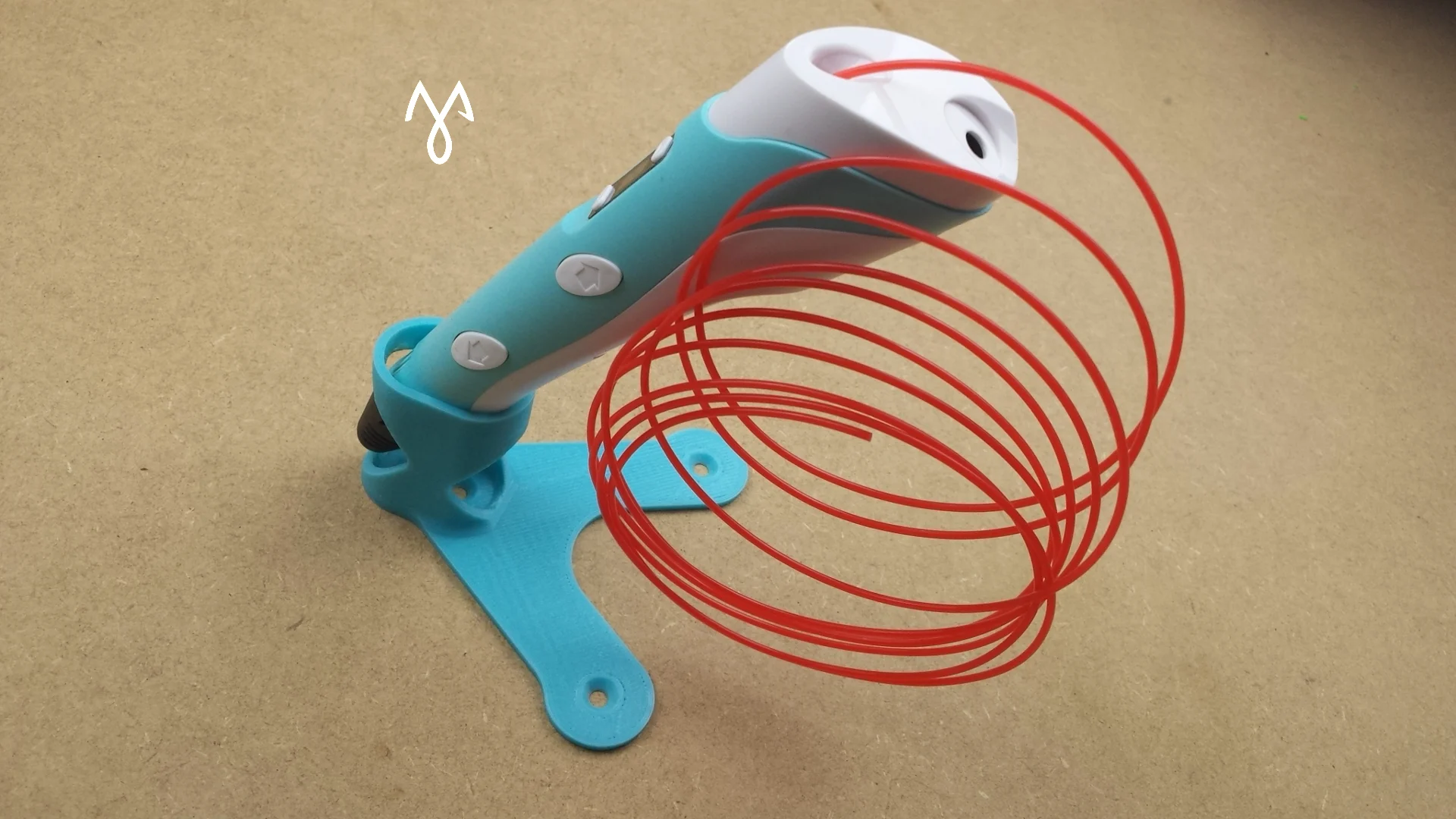 7tech 3D pen holder