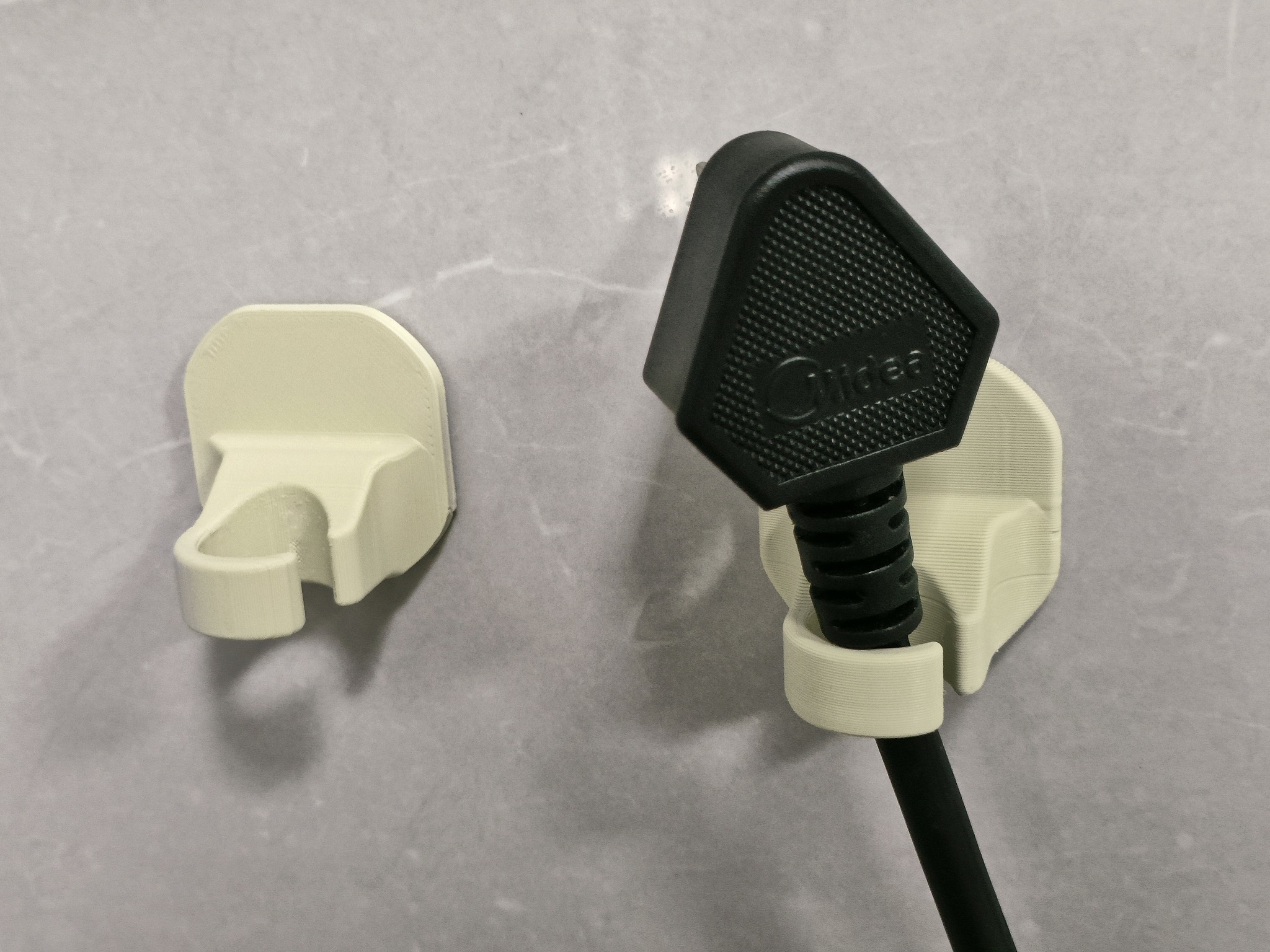Plug Hook / Cable Holder