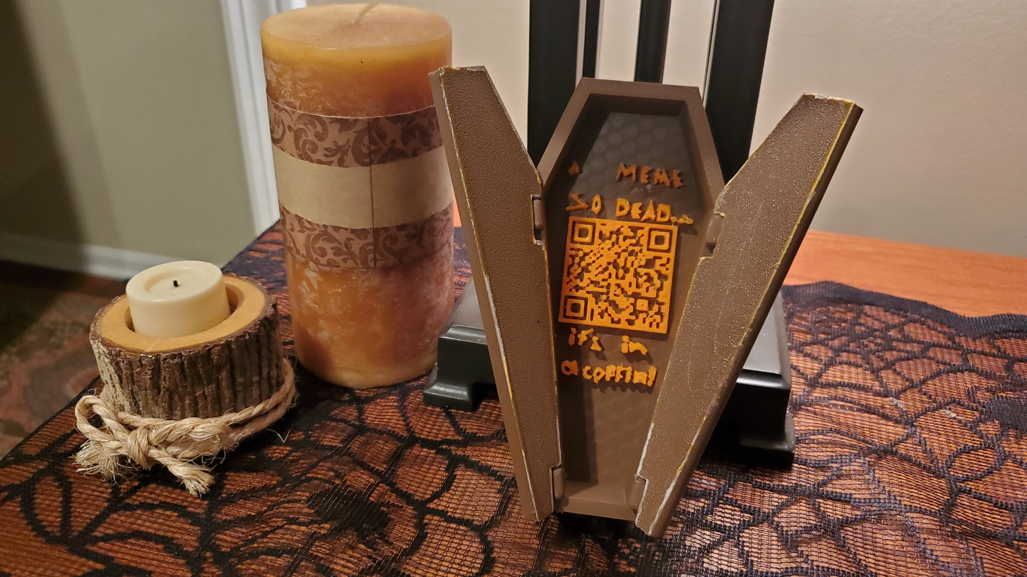 Rickroll Coffin ("For Dead Memes")