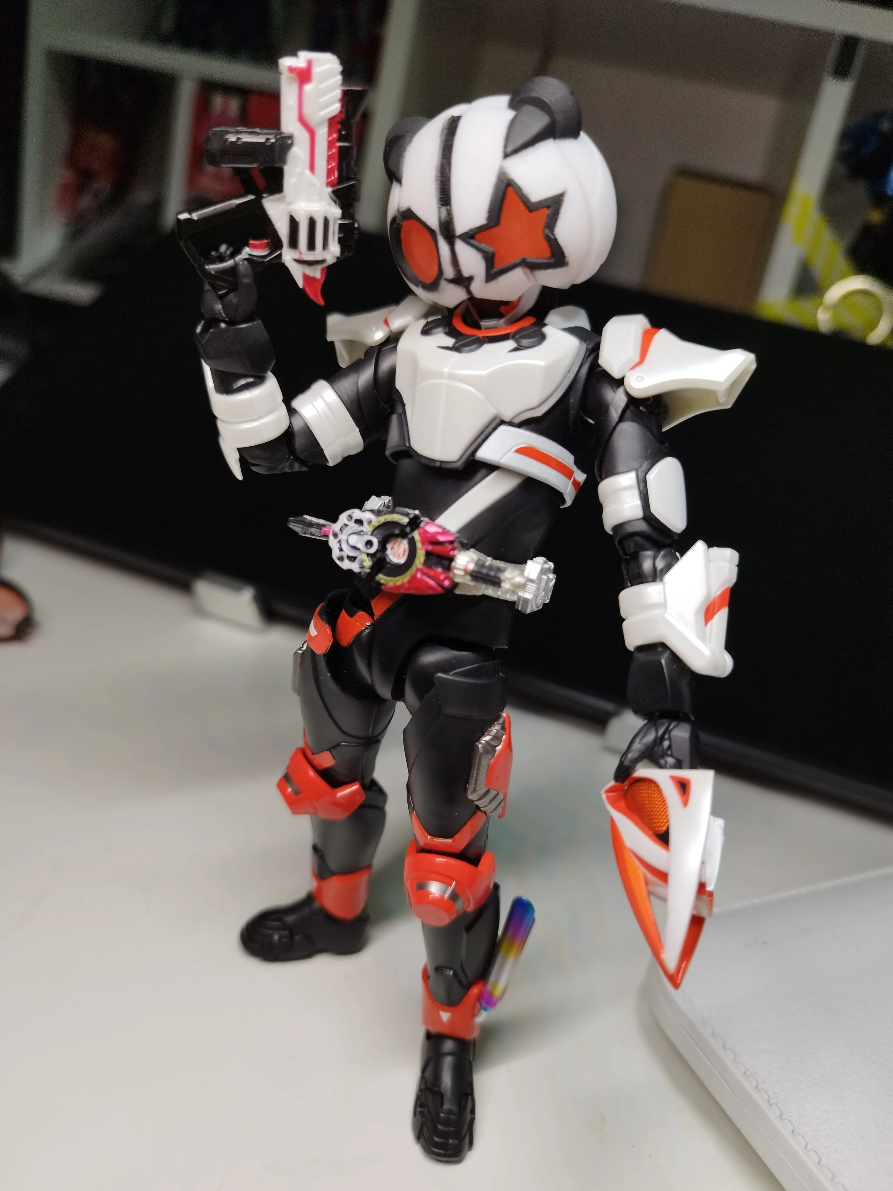 SHF Kamen Rider Dapaan Bear Head