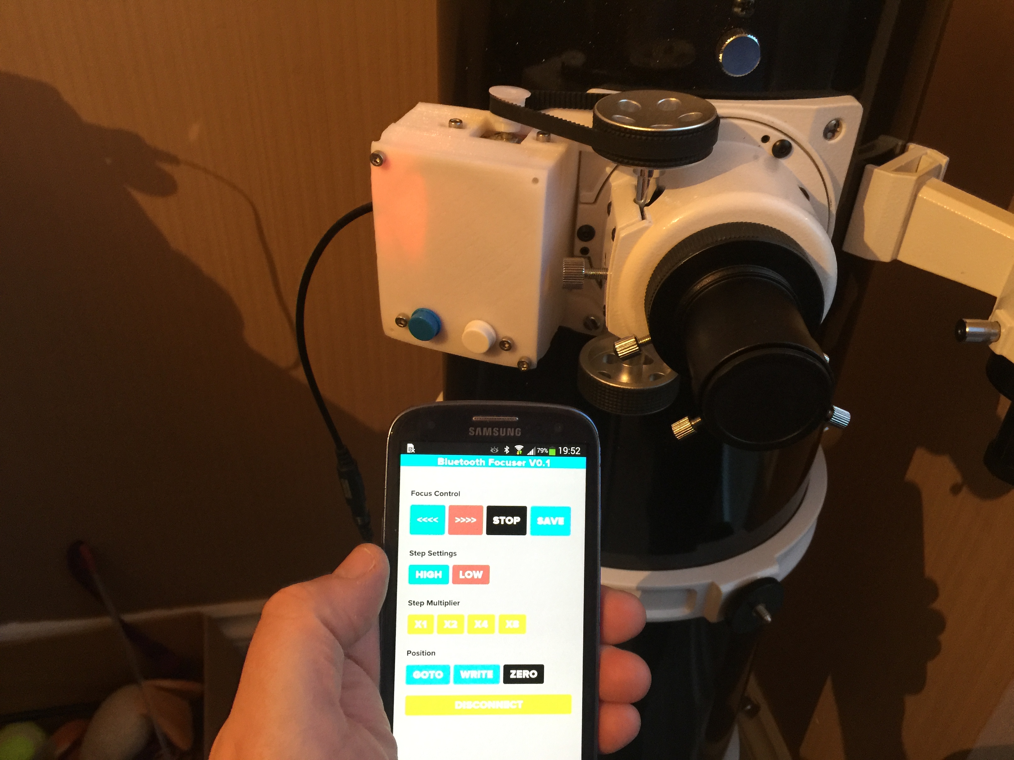 Bluetooth Skywatcher 200 Telescope Remote Focuser