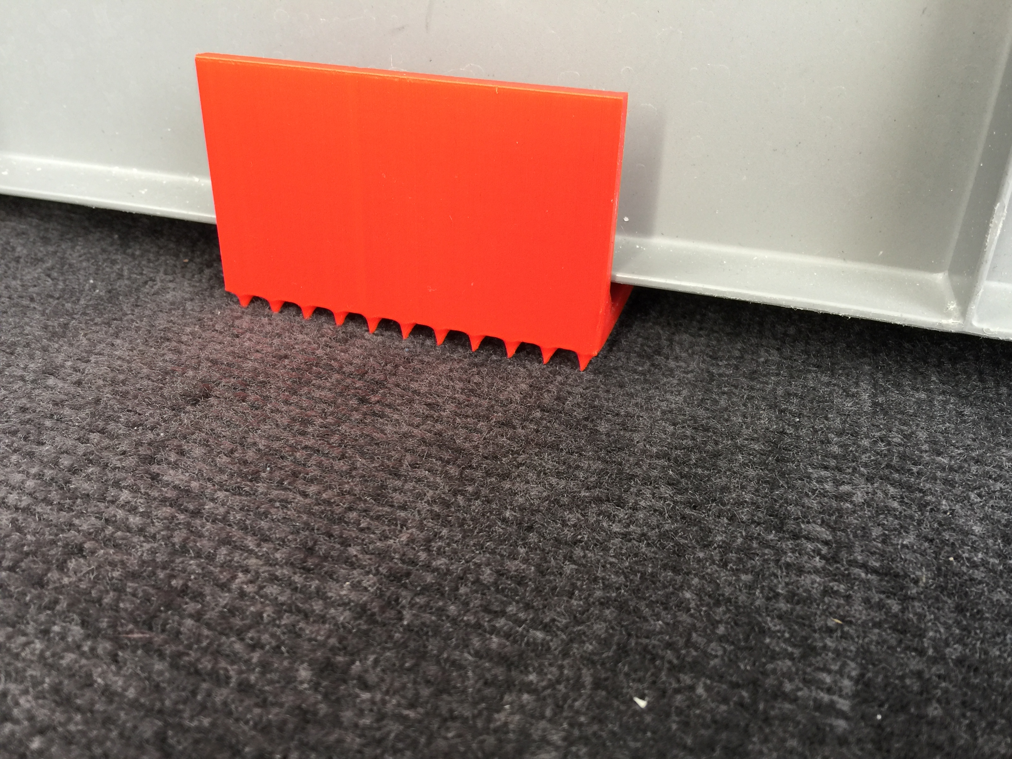 Anti-rutsch-winkel / Cargo-Slip-protection
