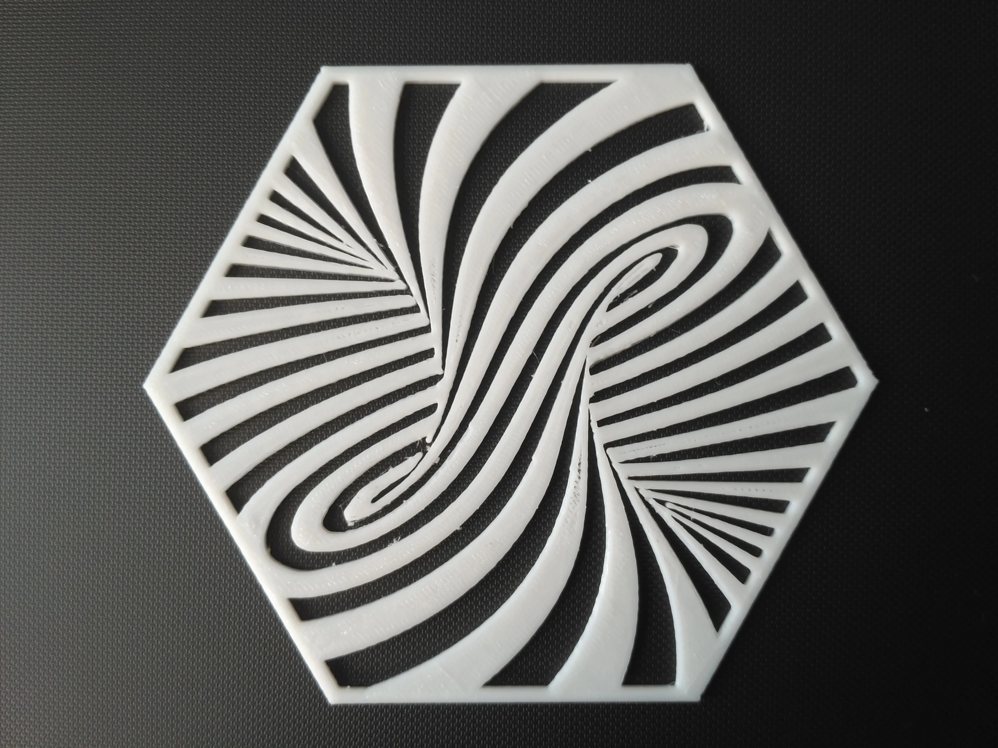 100Hex Twirl