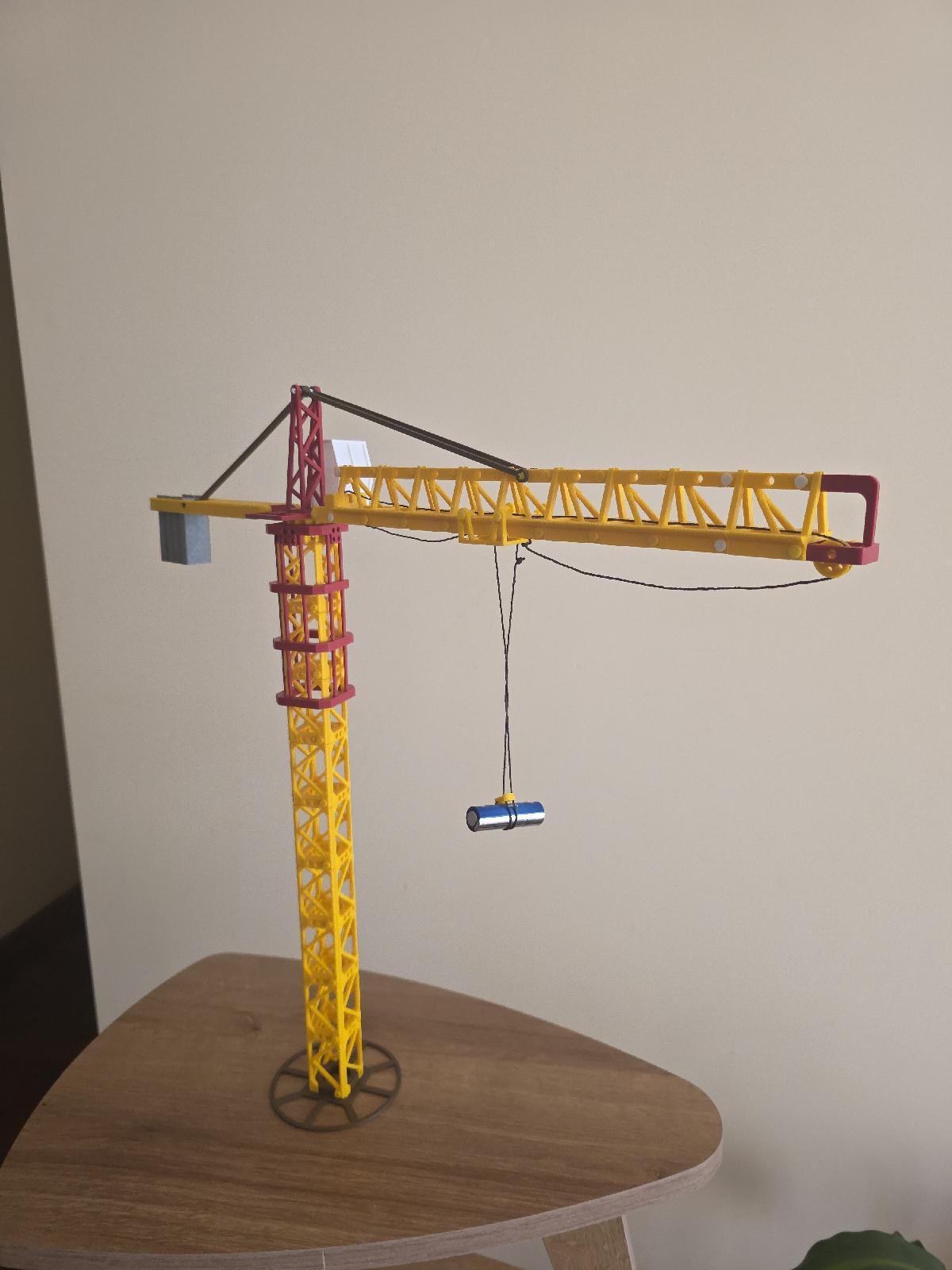Modelo de grua torre / Tower crane model